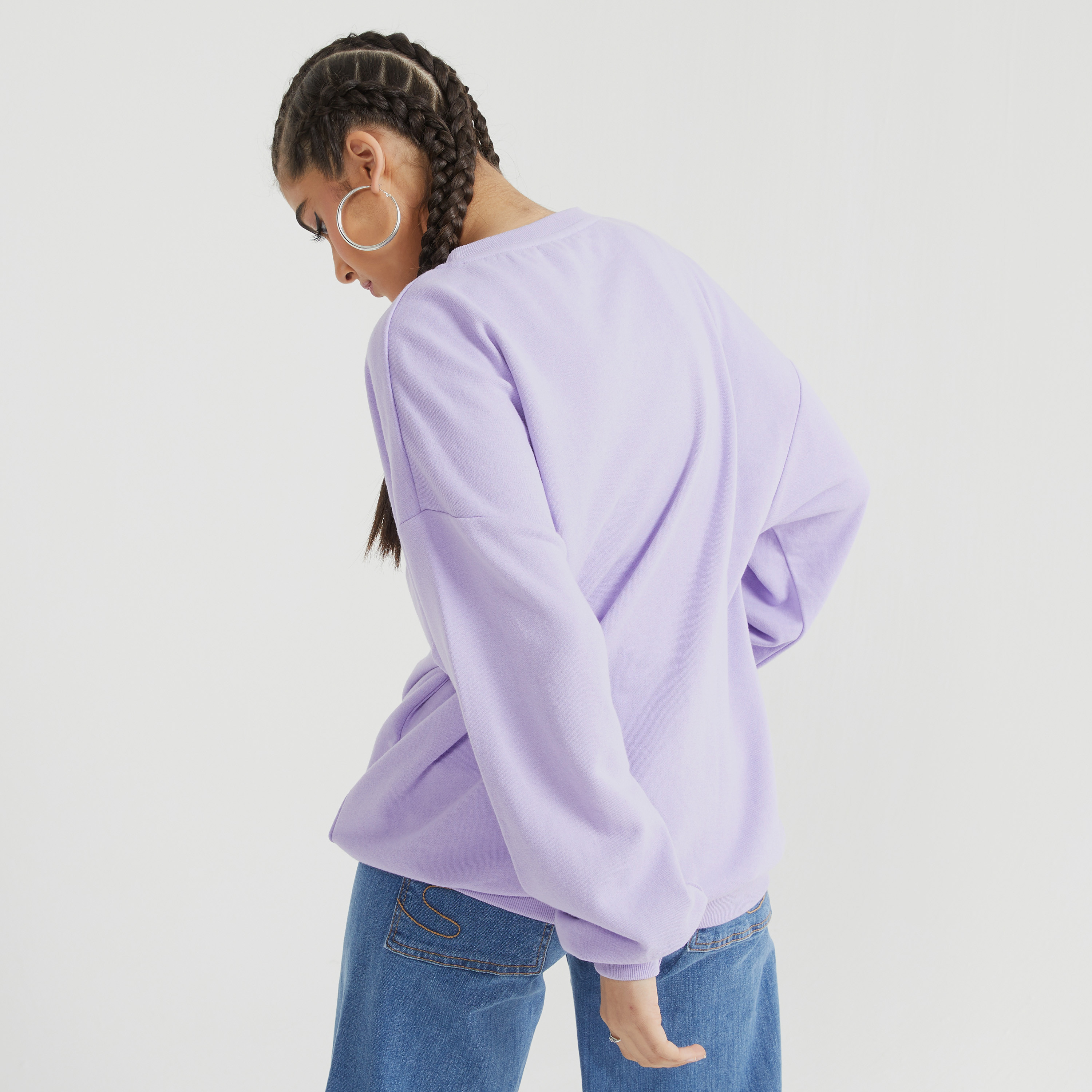 سويت شيرت بياقة ضيّقة وأكمام طويلة وطبعات-women-clothing-hoodiesandsweatshirts-sweatshirts-image-4