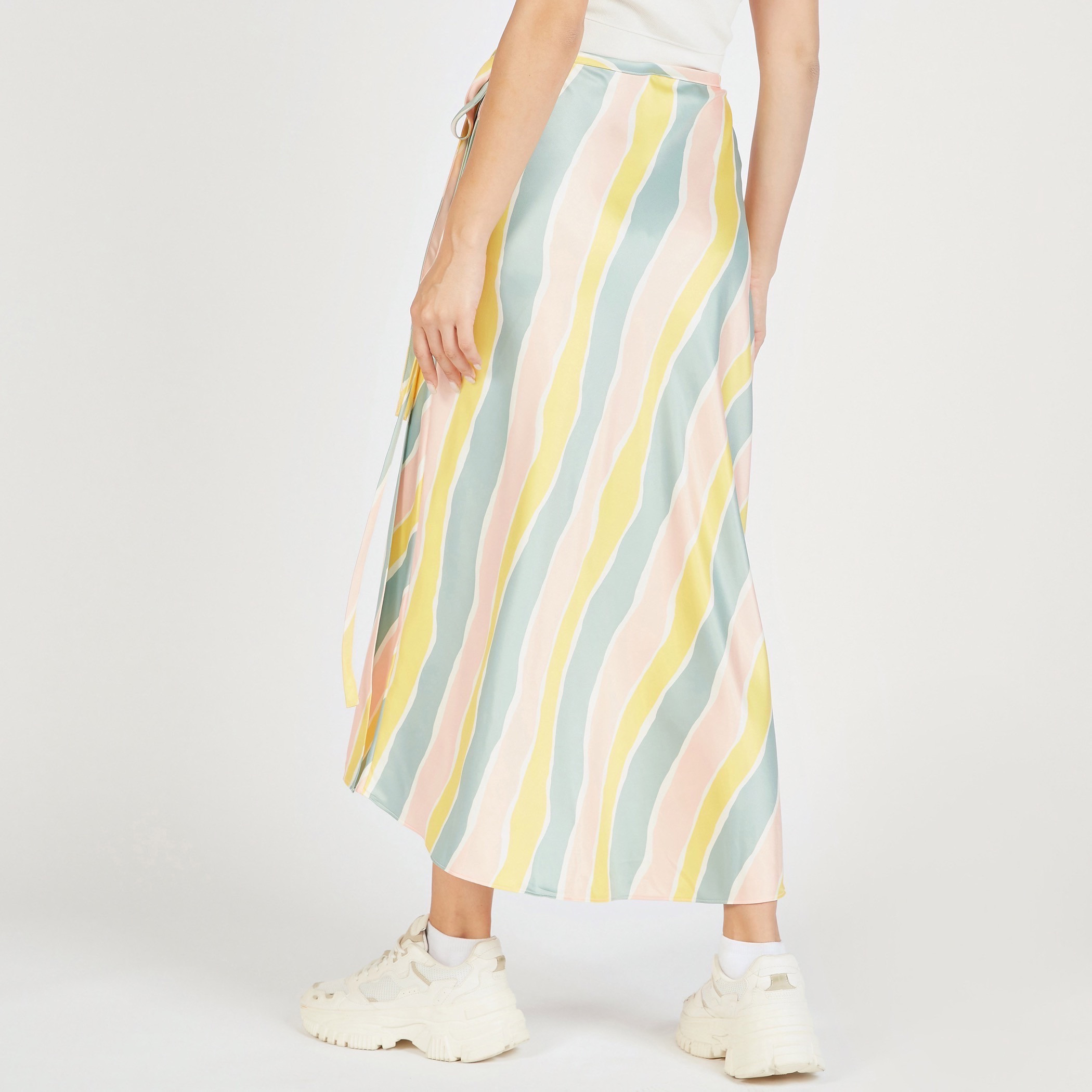 تنورة ميدي ملفوفة ومقلّمة برباط على الخصر-women-clothing-skirts-image-4