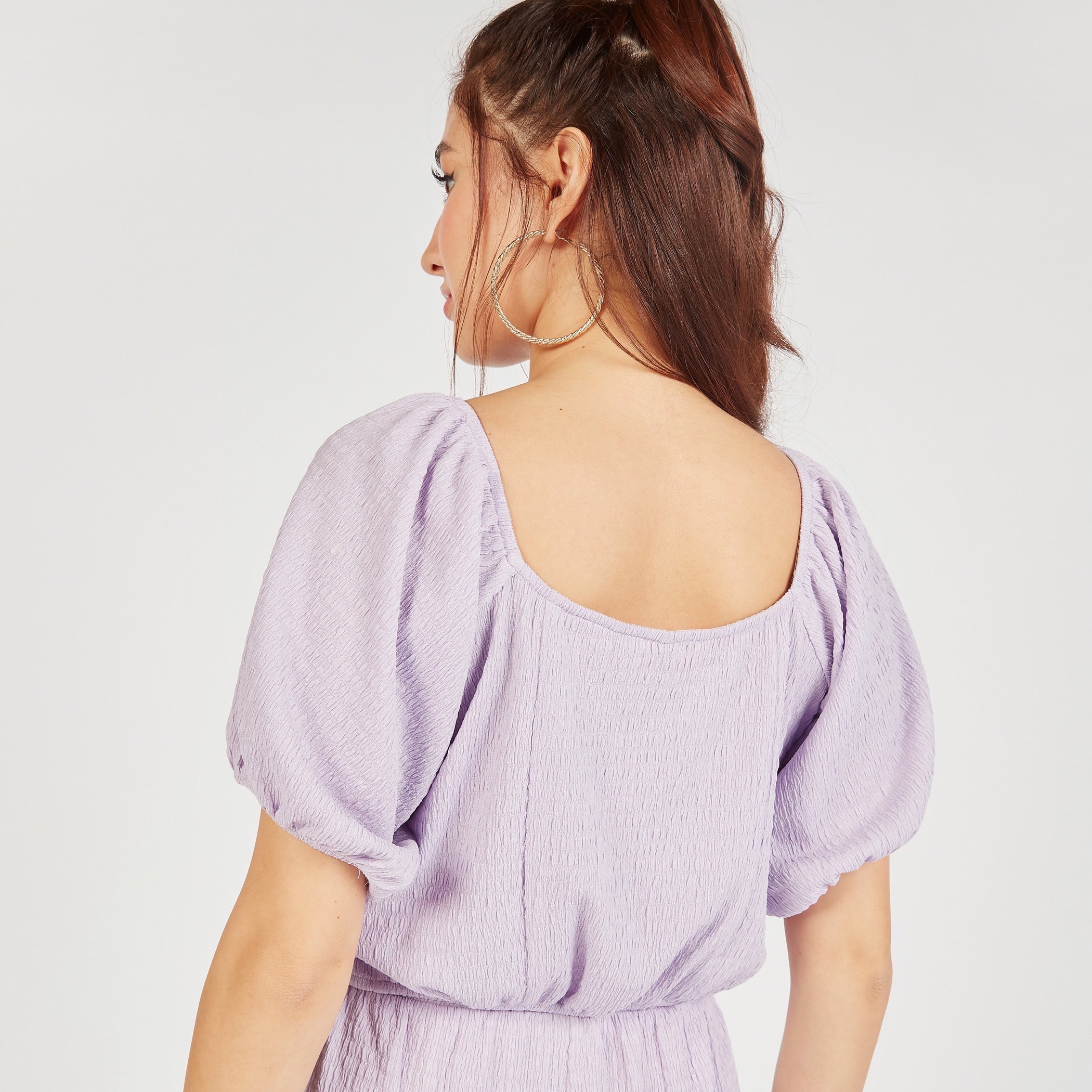 بلوزة قصيرة بارزة الملمس بياقة مستديرة وأكمام قصيرة-women-clothing-shirtsandblouses-blouses-image-4