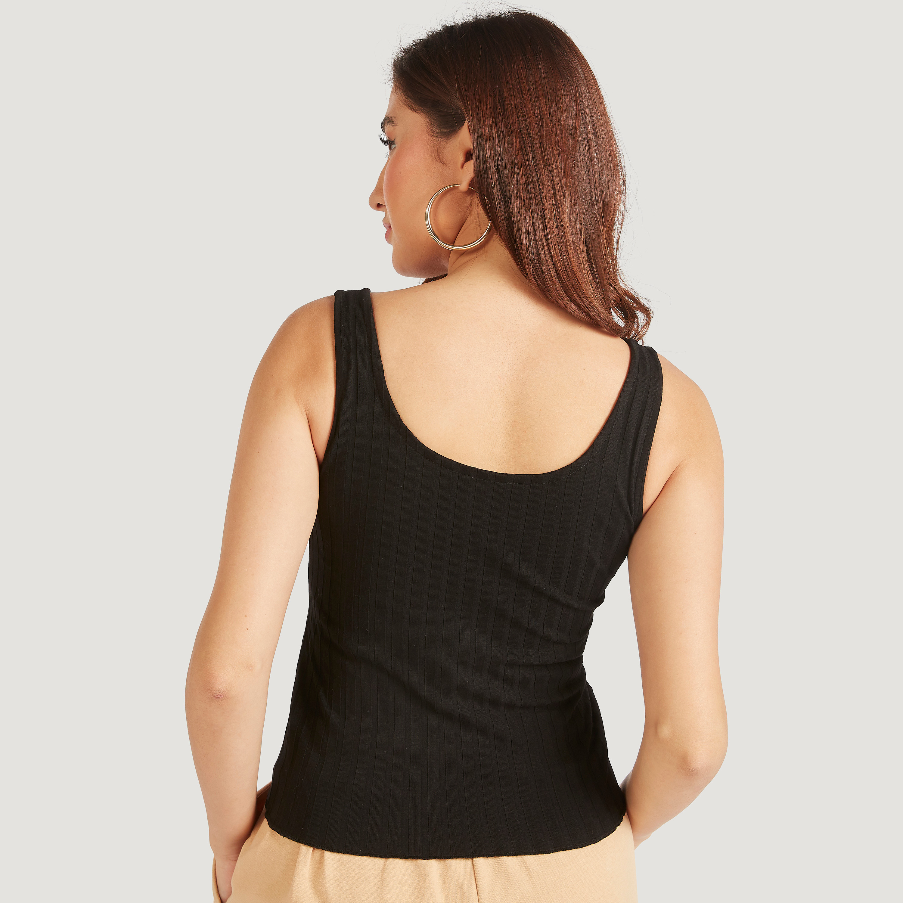 بلوزة دون أكمام سادة بياقة عميقة وإغلاق بأزرار-women-clothing-tshirts-image-12