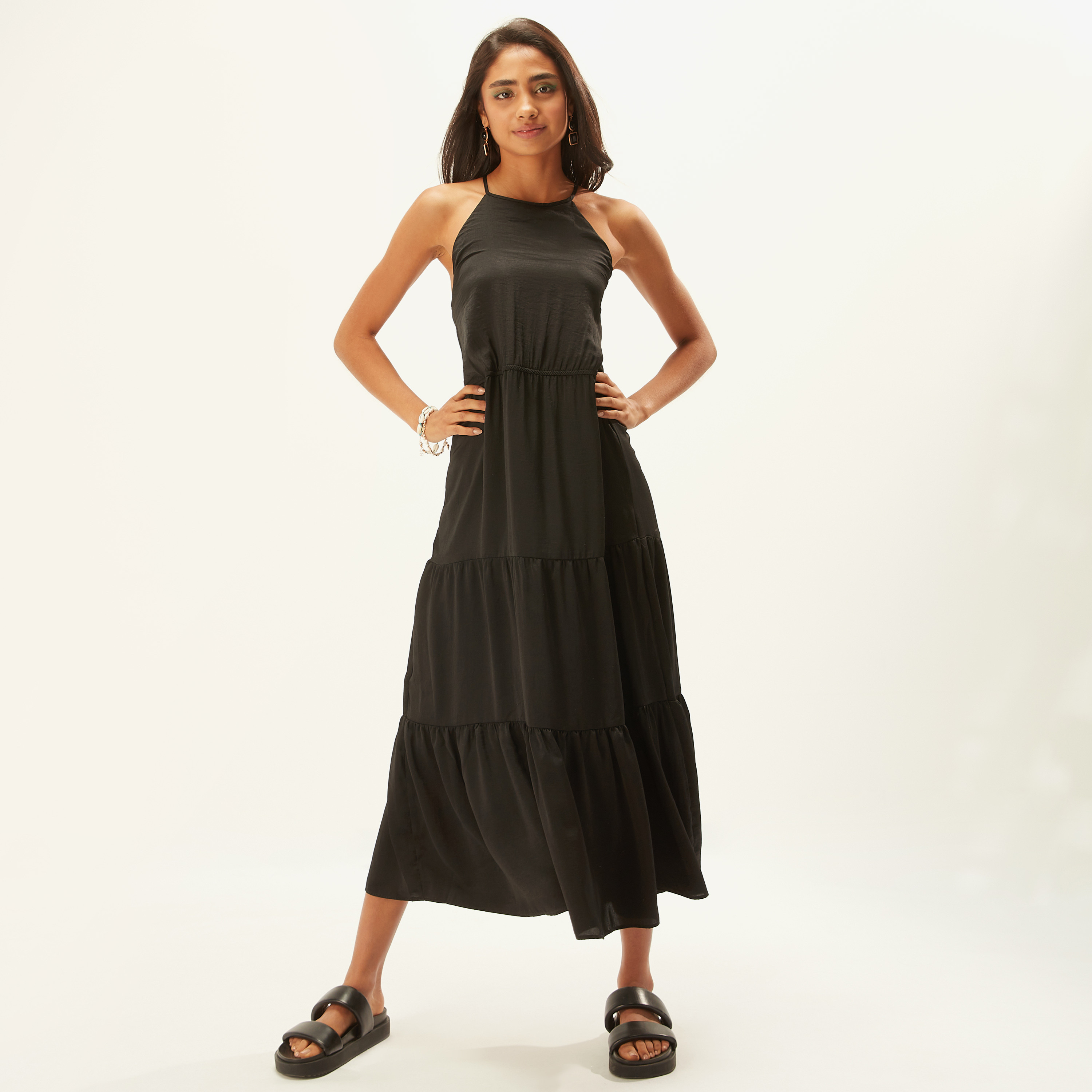 فستان سادة دون أكمام متعدد الطبقات بياقة هالتر وتفاصيل مطرزة-women-clothing-dresses-image-7