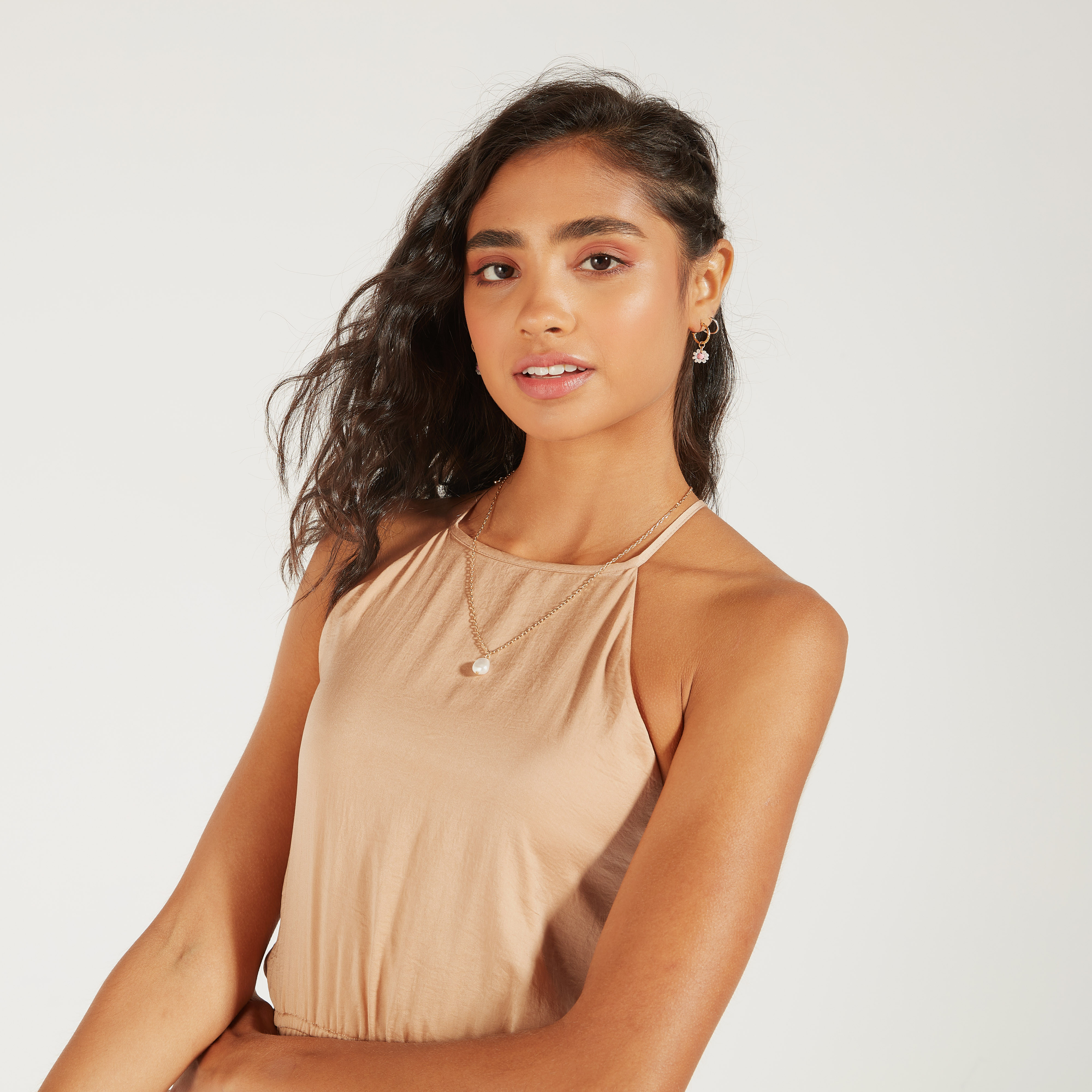 فستان سادة دون أكمام متعدد الطبقات بياقة هالتر وتفاصيل مطرزة-women-clothing-dresses-image-13