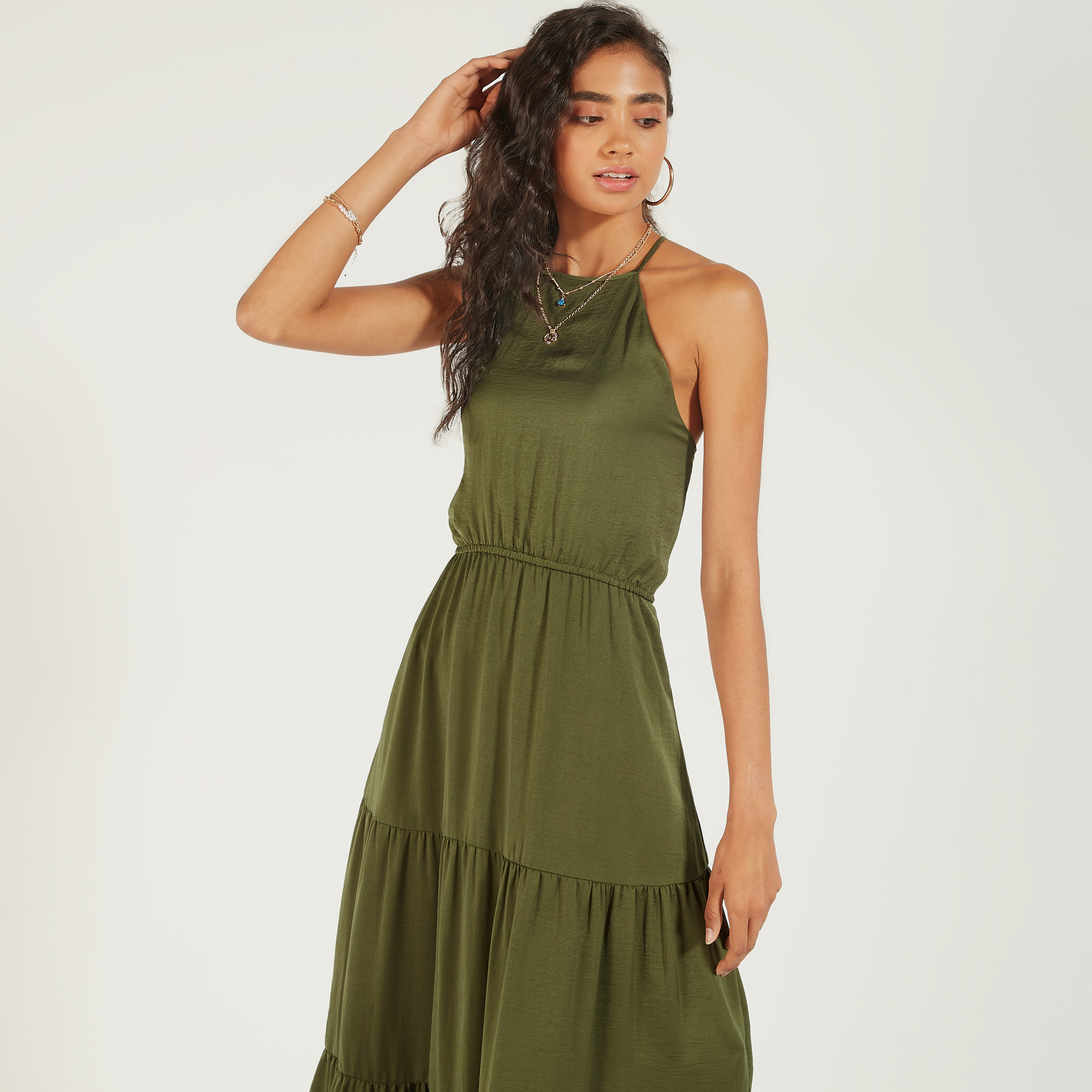 فستان سادة دون أكمام متعدد الطبقات بياقة هالتر وتفاصيل مطرزة-women-clothing-dresses-image-3