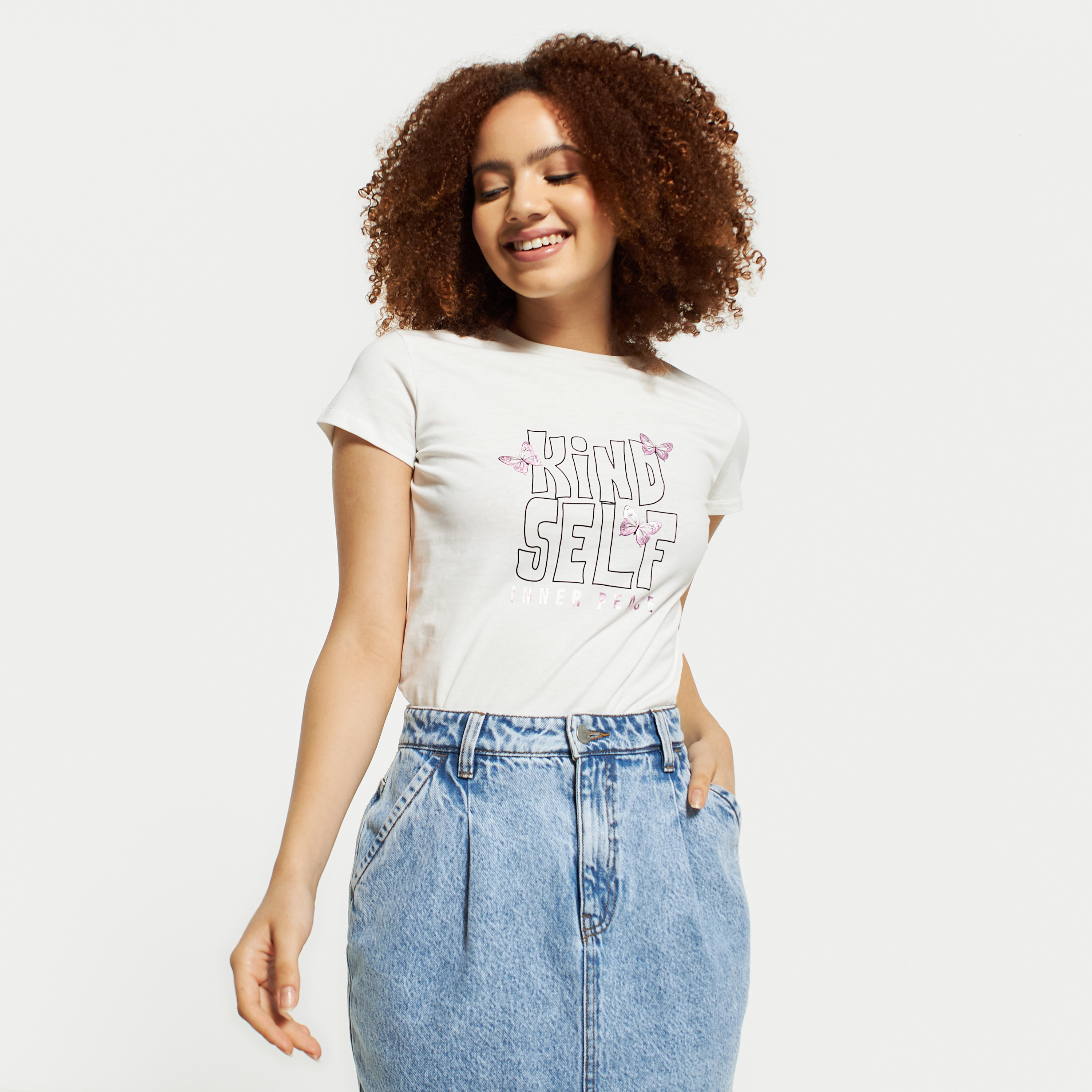 Online tees shop for women