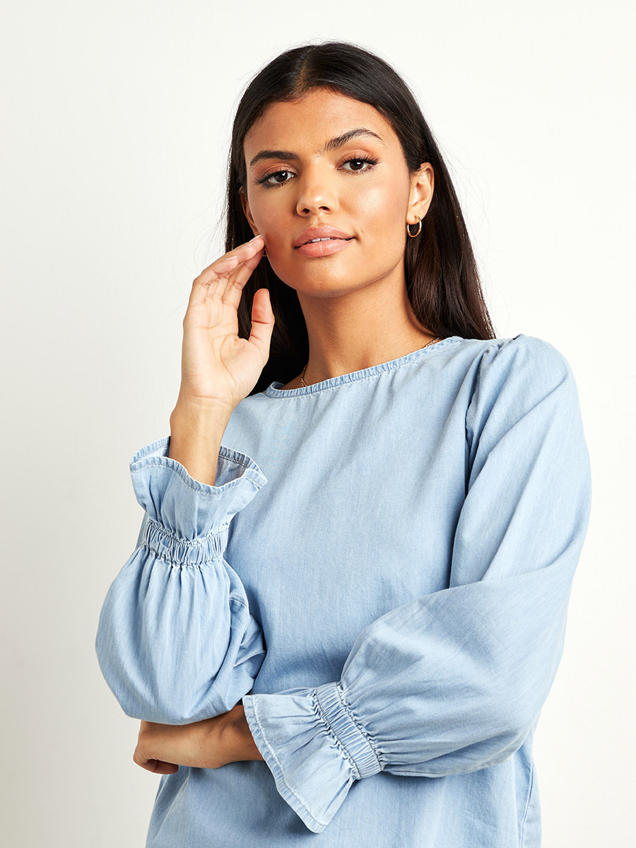 بلوزة جينز بأكمام مزمومة-women-clothing-shirtsandblouses-blouses-image-4
