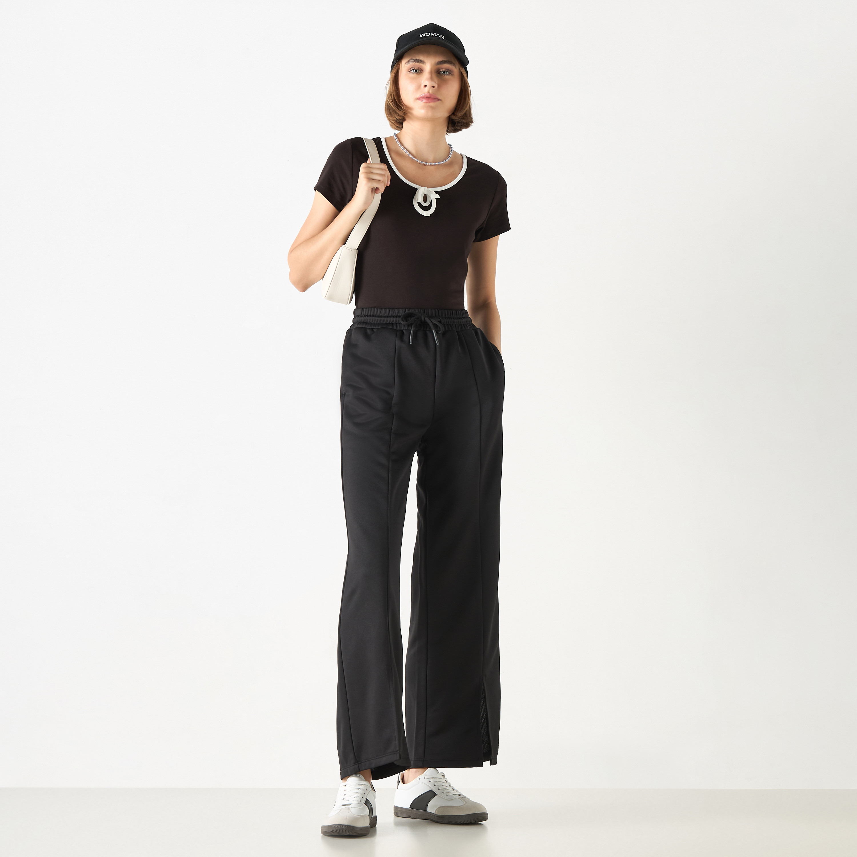 تيشيرت بأكمام قصيرة وياقة برباط-women-clothing-tshirts-image-3