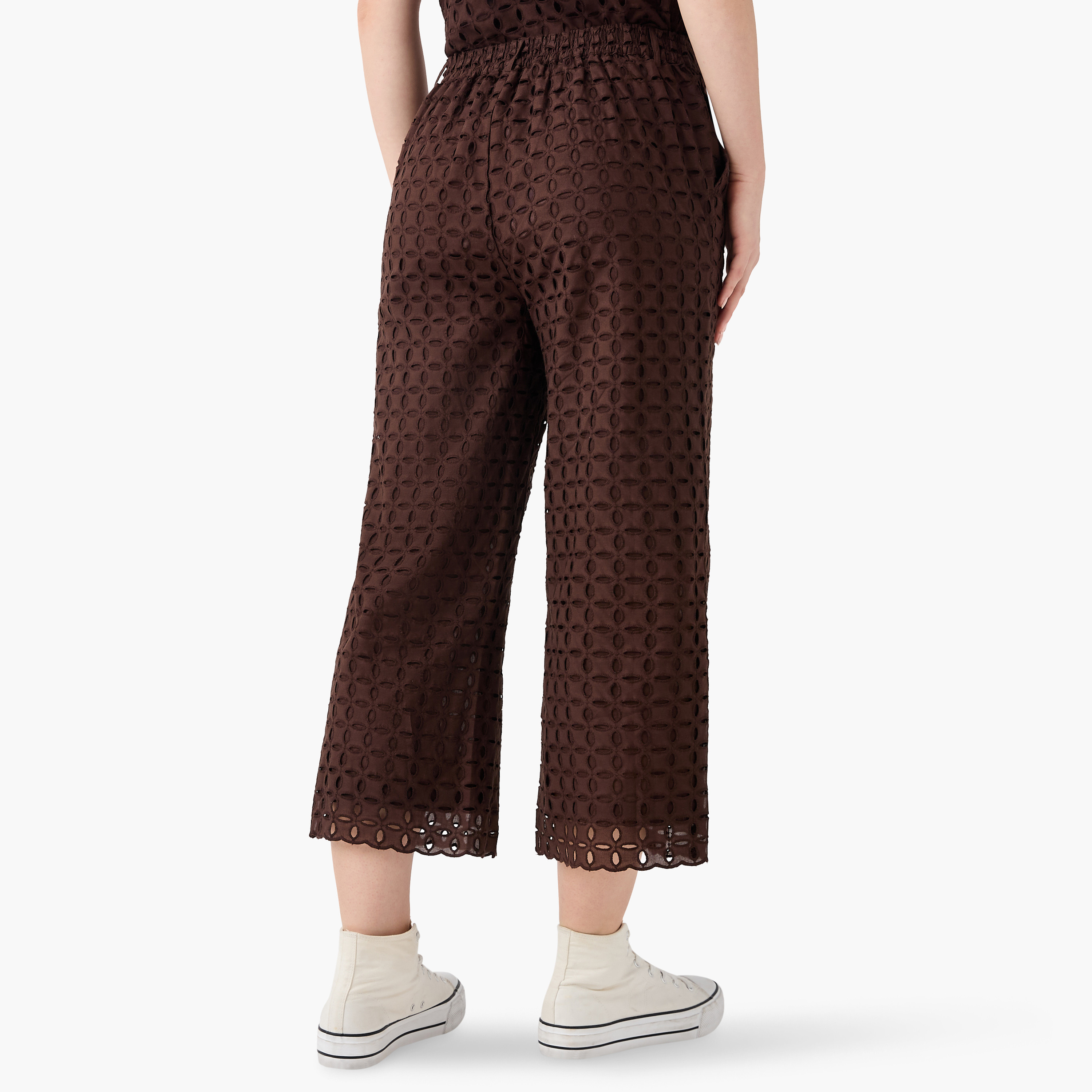 بنطلون بخصر مطاطي وتطريزات شيفلي وجيوب-women-clothing-bottoms-trousers-image-8