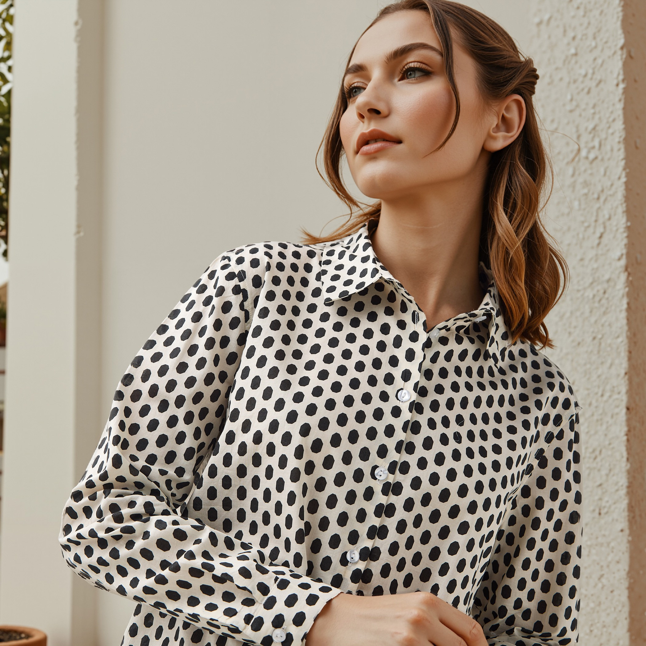 قميص قطن بياقة عادية وطبعات منقطة-women-clothing-shirtsandblouses-shirts-image-5