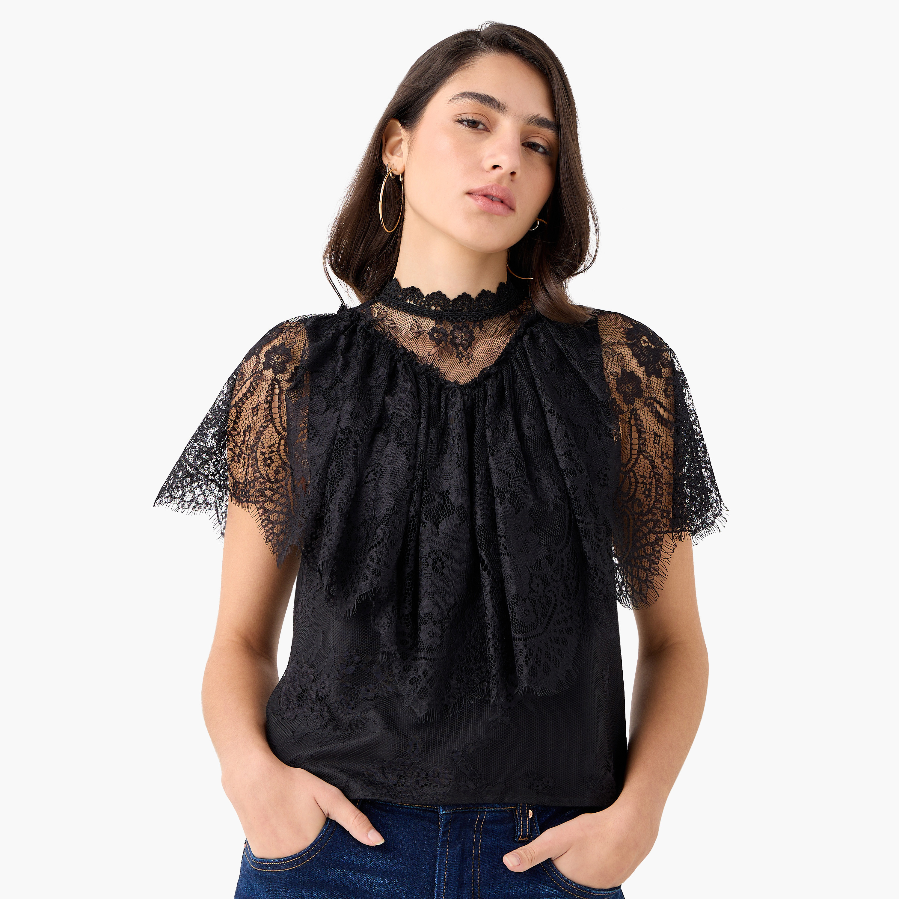 بلوزة بياقة عالية وأكمام قصيرة وتفاصيل دانتيل-women-clothing-shirtsandblouses-blouses-image-1