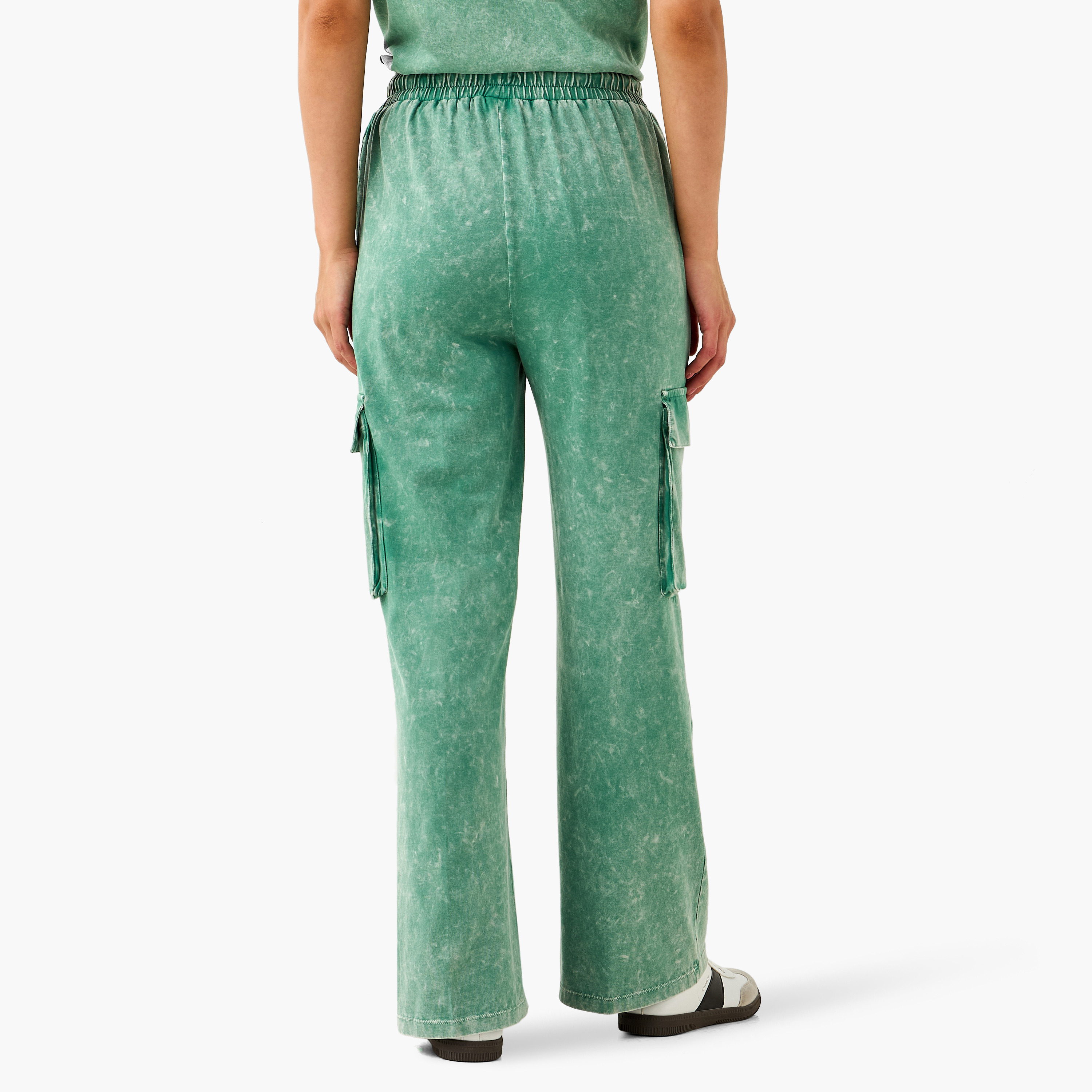 بنطلون رياضي كارجو بجيوب-women-clothing-bottoms-joggers-image-3