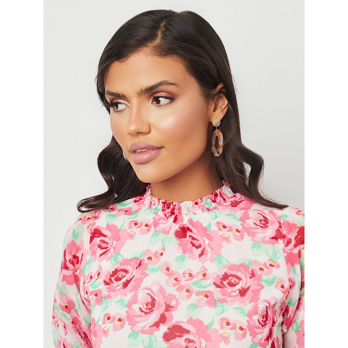 بلوزة بطبعات ازهار من ستايلي-women-clothing-shirtsandblouses-blouses-image-4