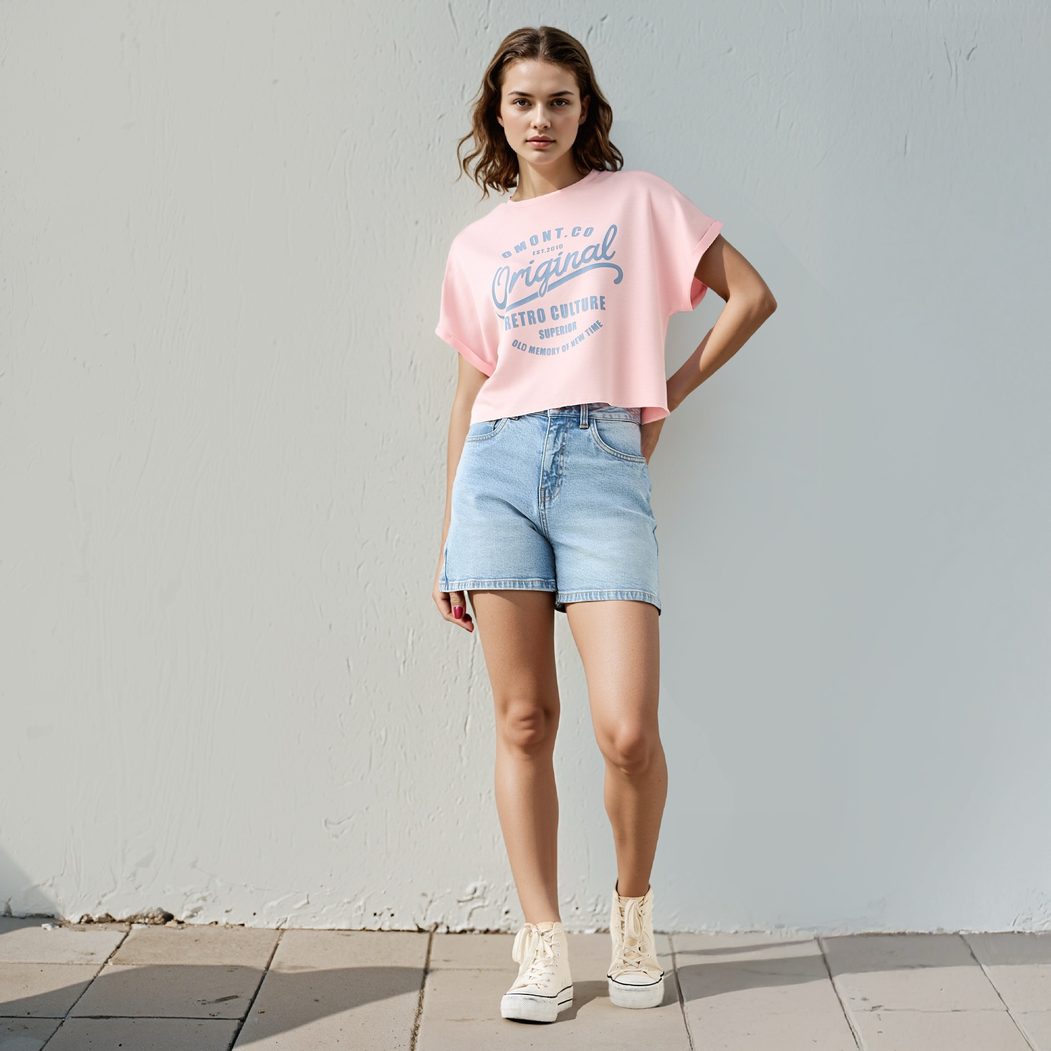 تيشيرت بياقة ضيقة وأكمام قصيرة متمددة وطبعات-women-clothing-tshirts-image-2