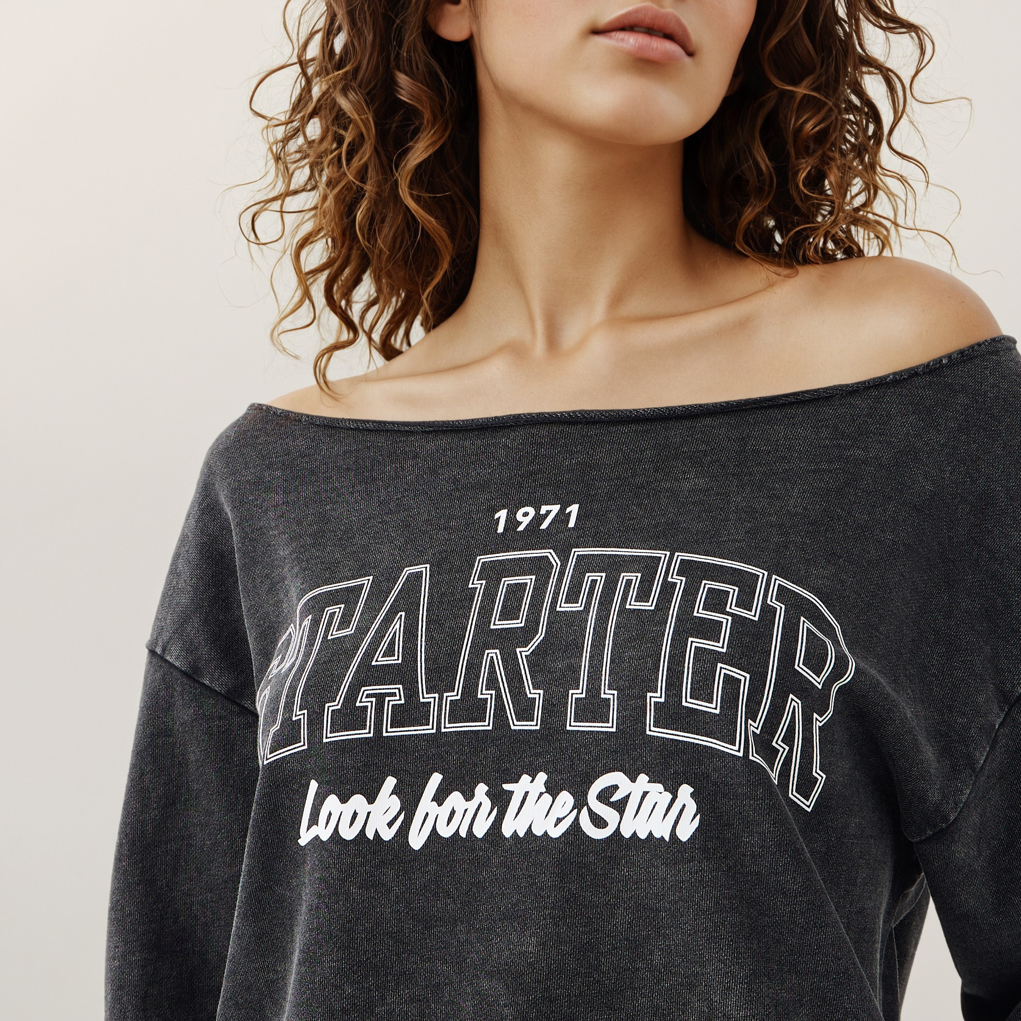 Printed Cropped Sweatshirt with Boat Neck and Long Sleeves-women-clothing-hoodiesandsweatshirts-sweatshirts-image-9