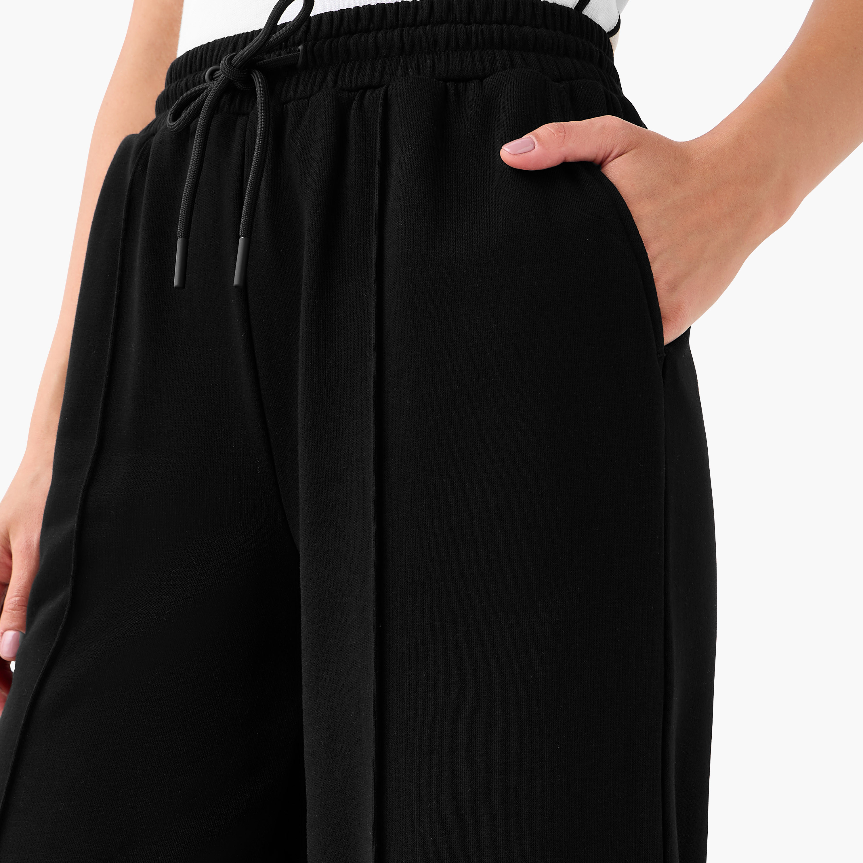 بنطلون بقصة عادية وخصر مرن وجيوب-women-clothing-bottoms-joggers-image-4