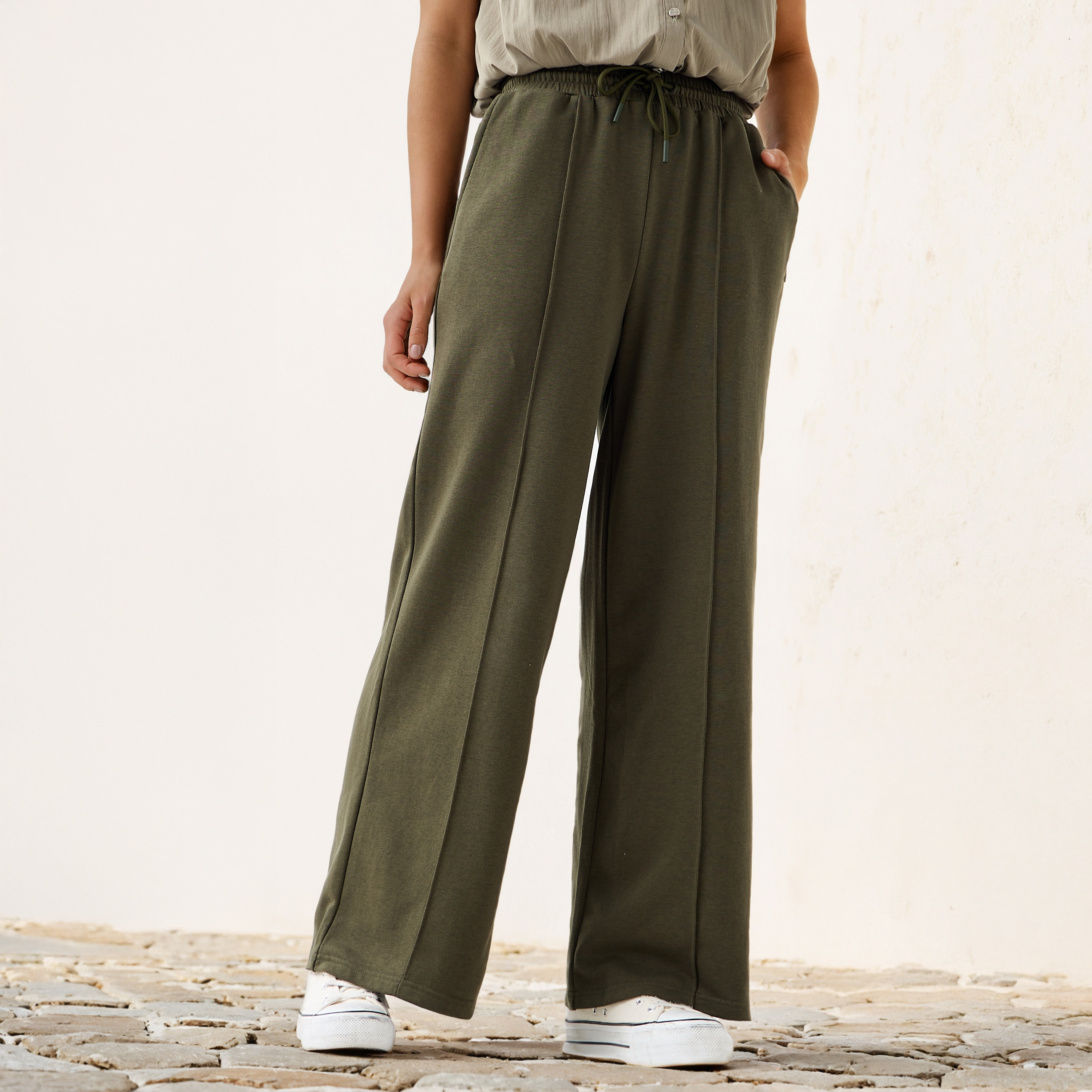 Wide Leg Flexi Waist Pants with Pockets-women-clothing-bottoms-joggers-image-1