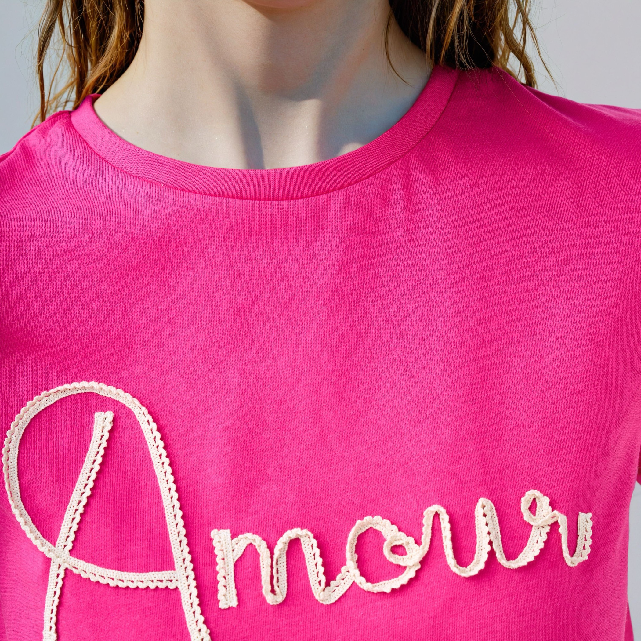 Applique Detail Crew Neck T-shirt-women-clothing-tshirts-image-5
