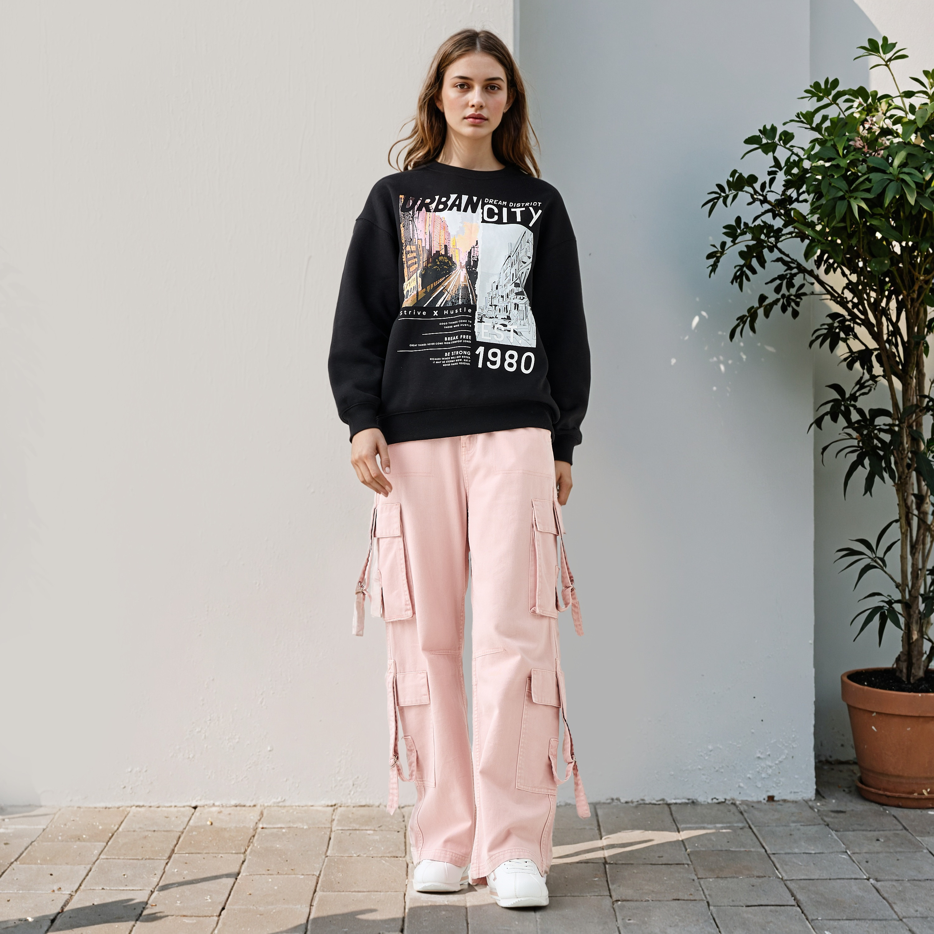 Graphic Print Sweatshirt with Crew Neck-women-winterwear-hoodiesandsweatshirts-sweatshirts-image-2
