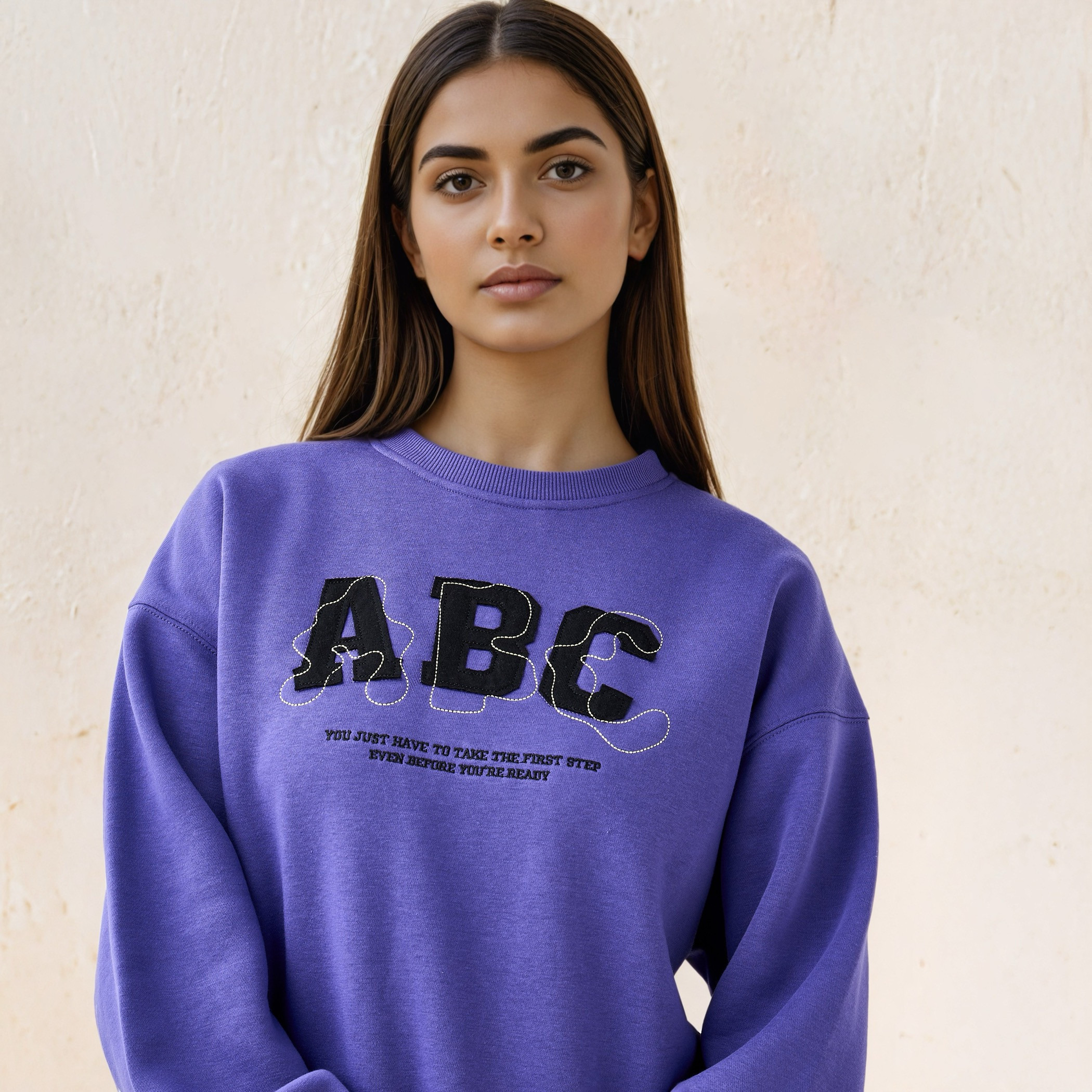 سويت شيرت مطرز بياقة ضيقة-women-clothing-hoodiesandsweatshirts-sweatshirts-image-4