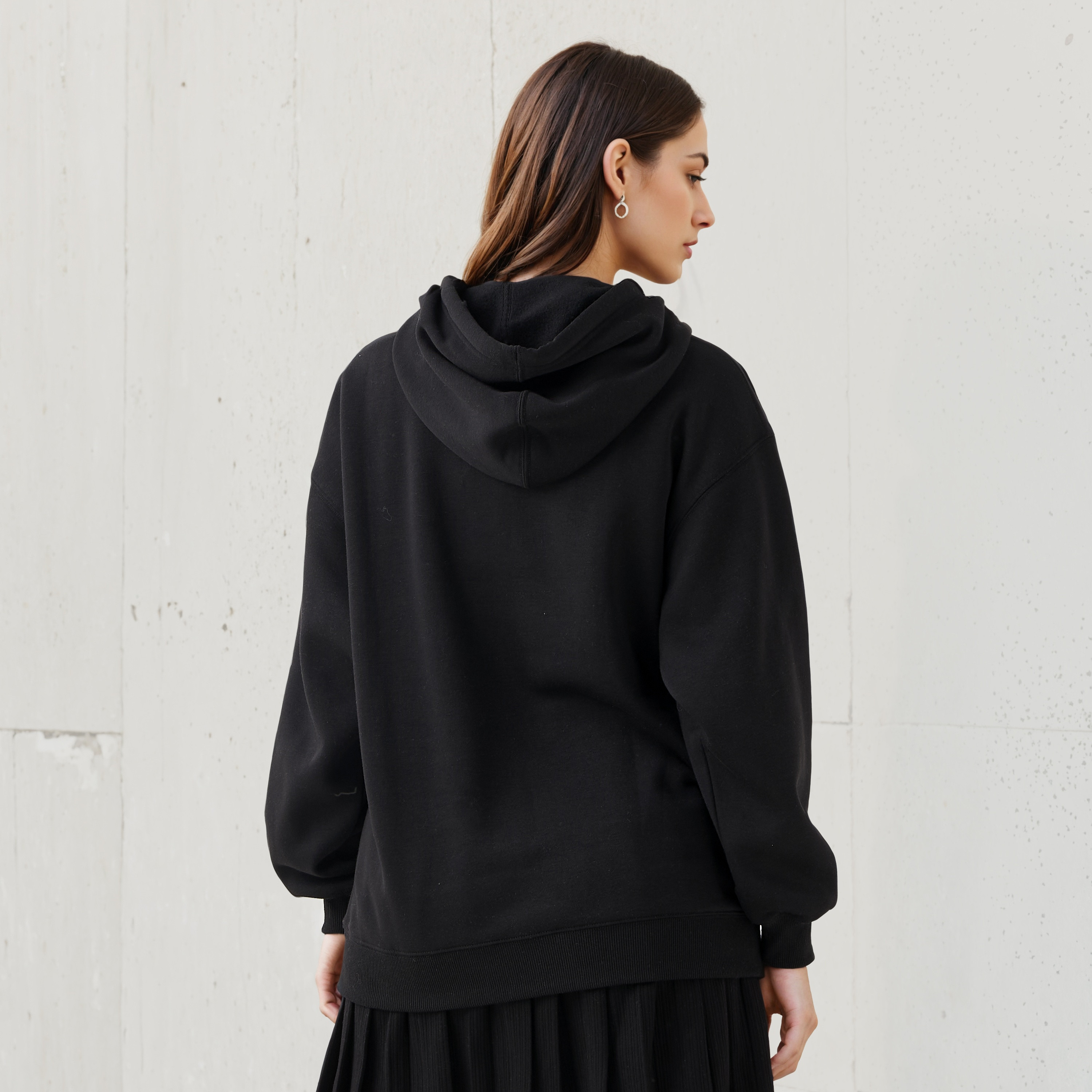 هودي بطبعات جرافيك-women-winterwear-hoodiesandsweatshirts-hoodies-image-2