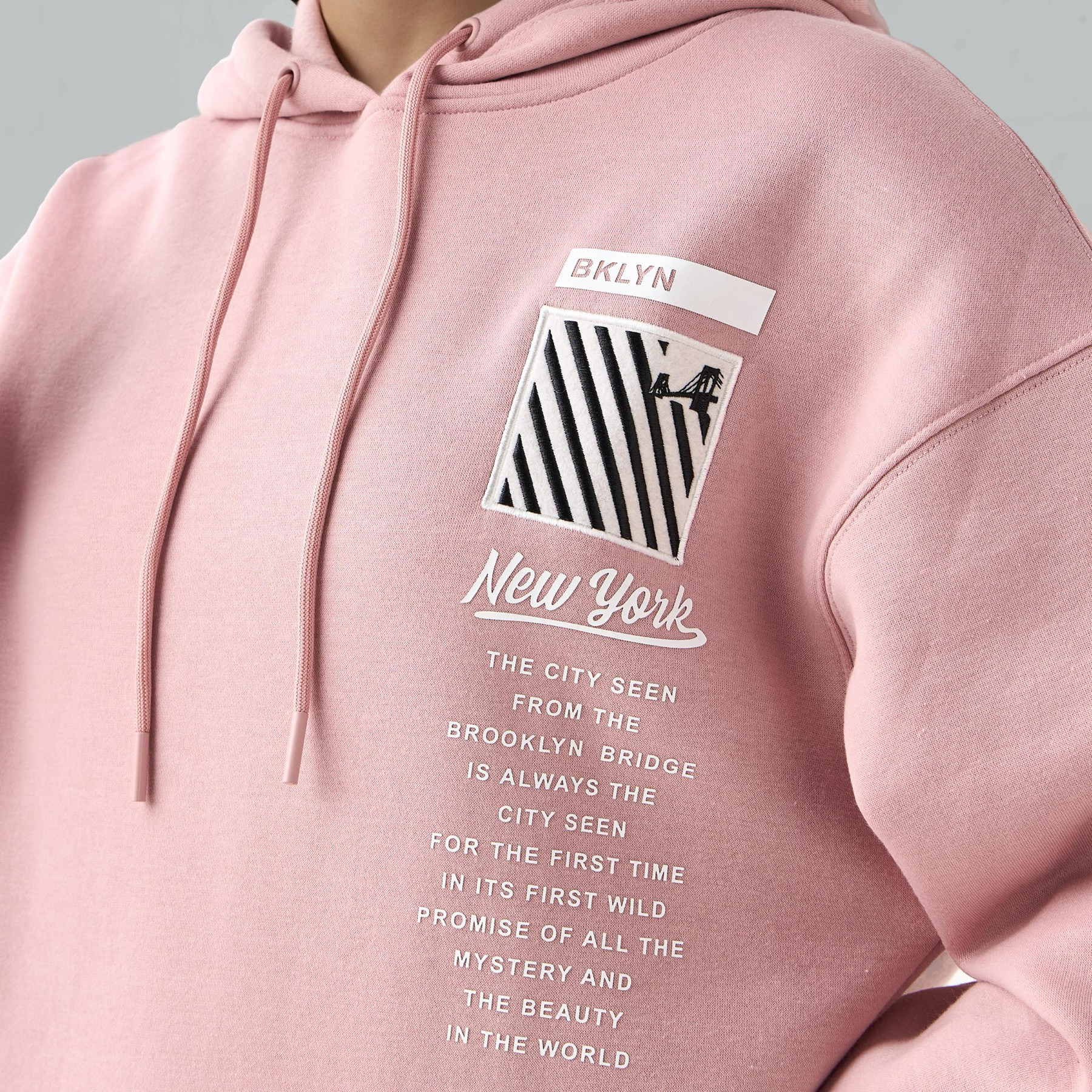 Hoodie with Graphic Print-women-winterwear-hoodiesandsweatshirts-hoodies-image-5