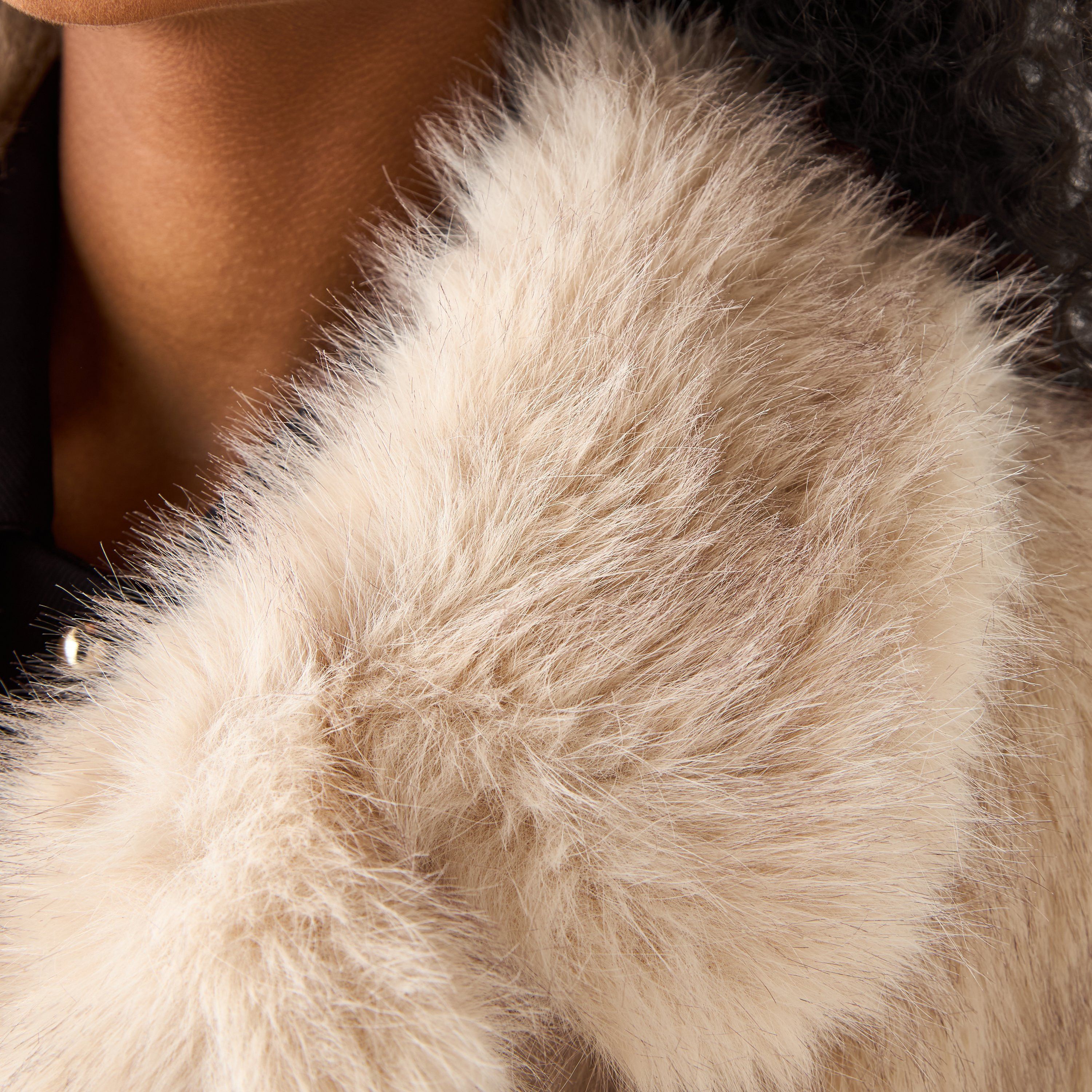 معطف طويل فرو صناعي بأكمام طويلة-women-clothing-coatsandjackets-coats-image-3