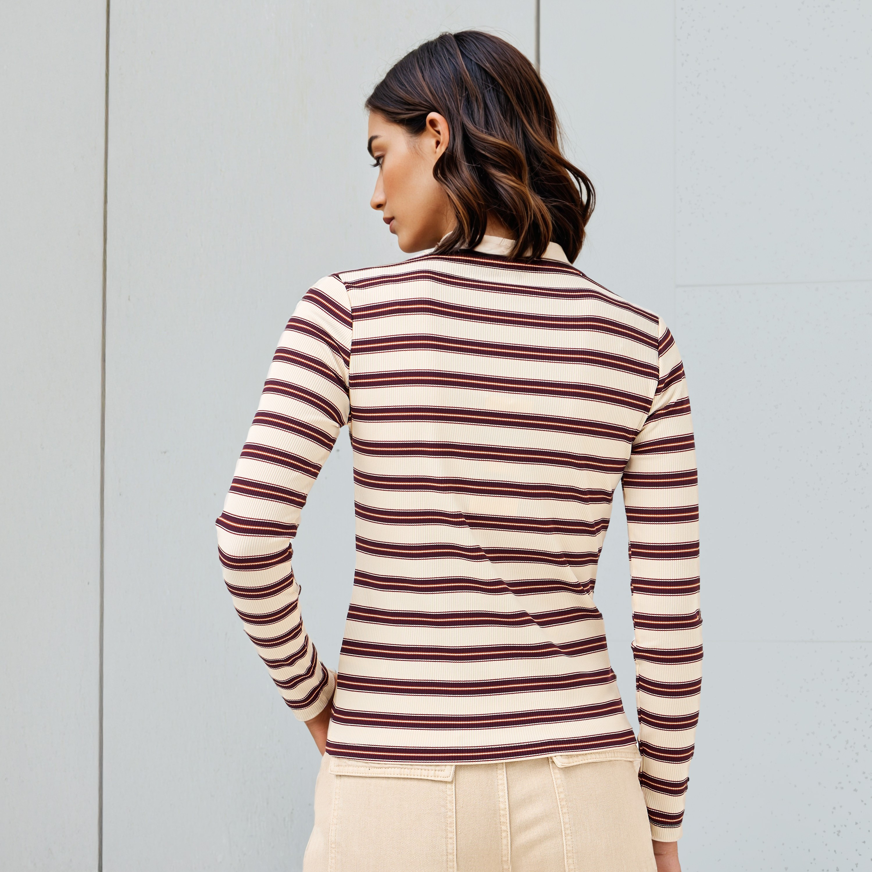 تيشيرت مخطط بياقة ضيقة وأكمام طويلة-women-clothing-tshirts-image-3