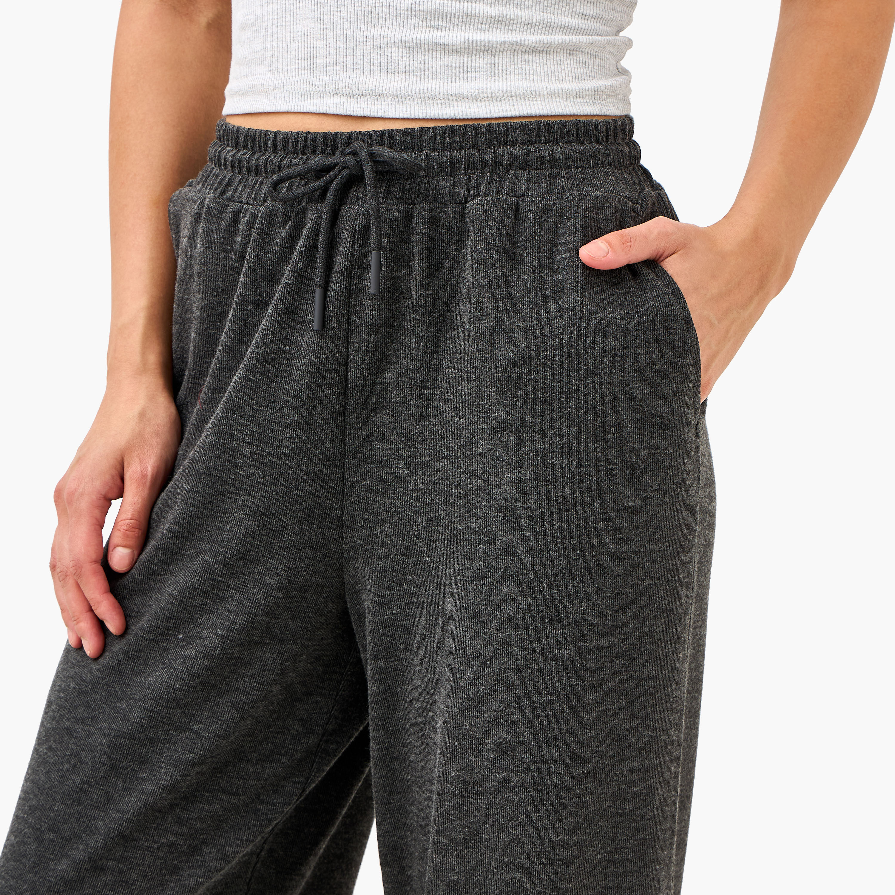بنطلون رياضي بارز الملمس بحزام خصر-women-clothing-bottoms-joggers-image-12