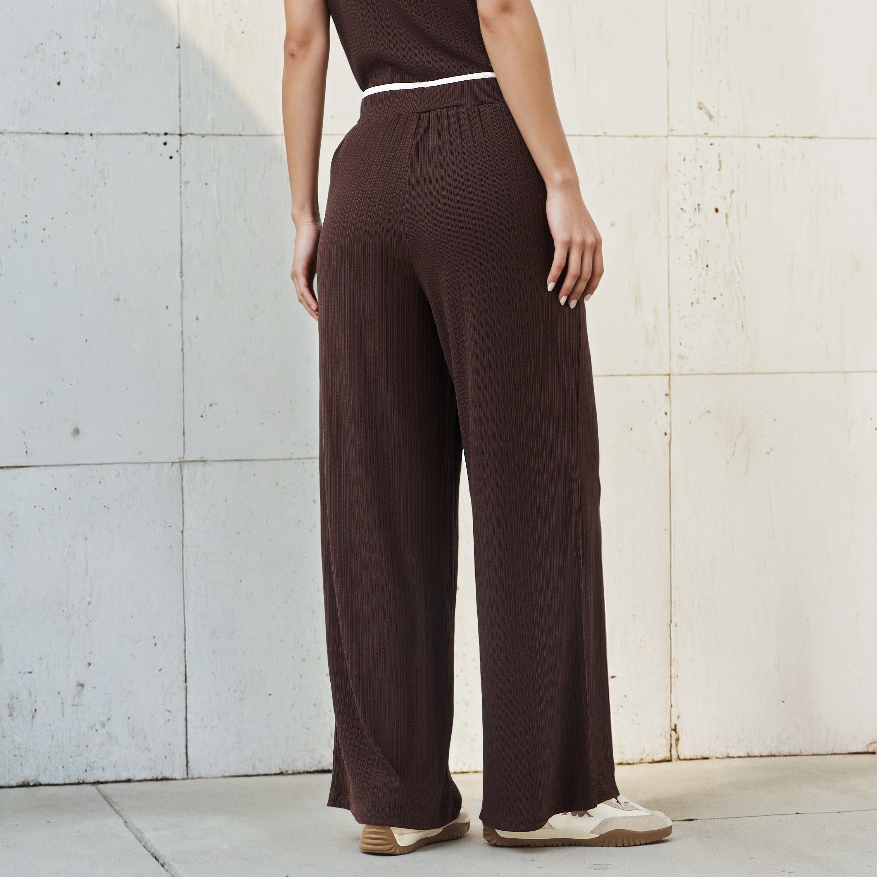 Wide Leg Mid-Rise Ribbed Flexi Waist Joggers with Contrast Waist-women-clothing-bottoms-joggers-image-3
