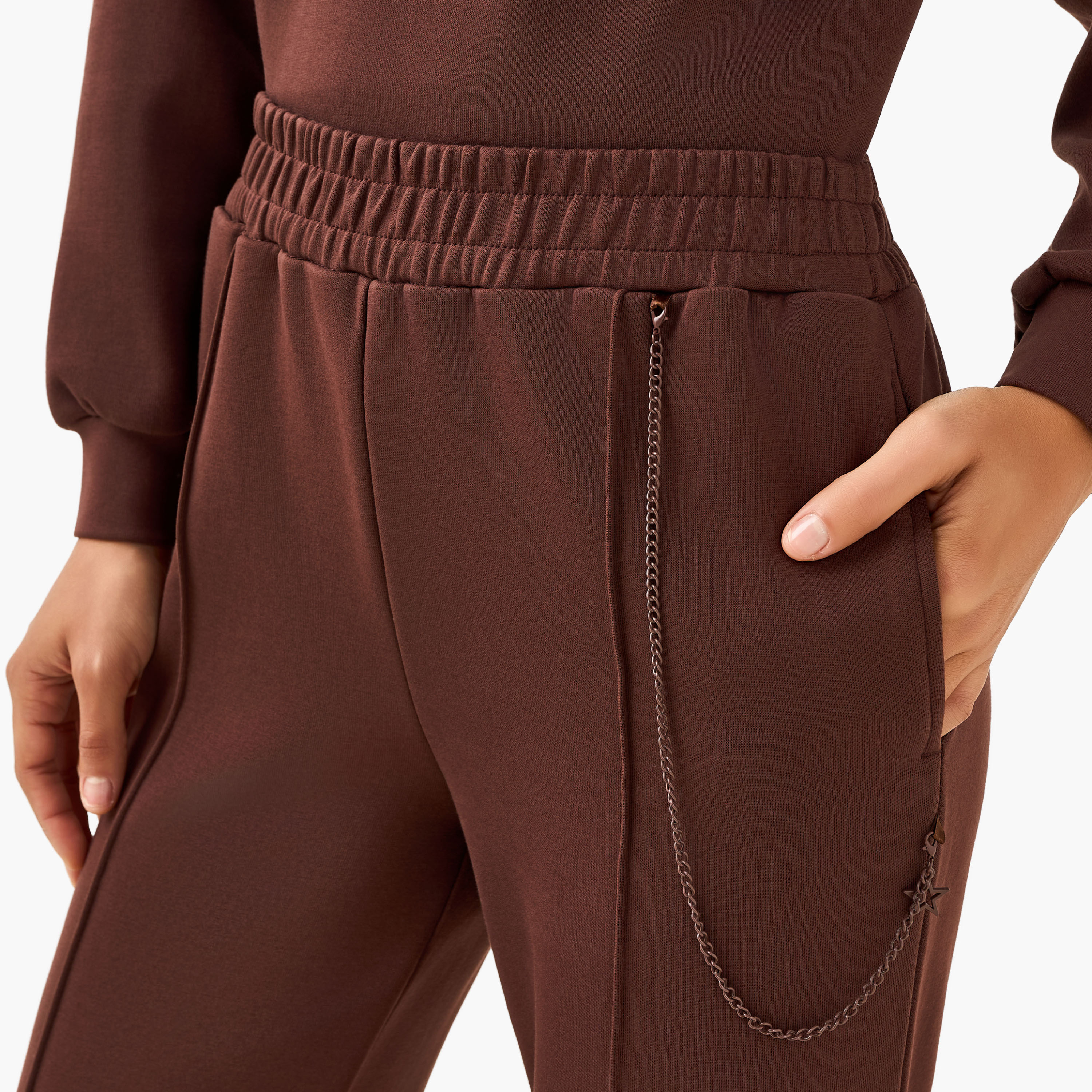 بنطلون رياضي بقصّة عادية وخصر متوسط بتفاصيل سلسلة-women-clothing-bottoms-joggers-image-5