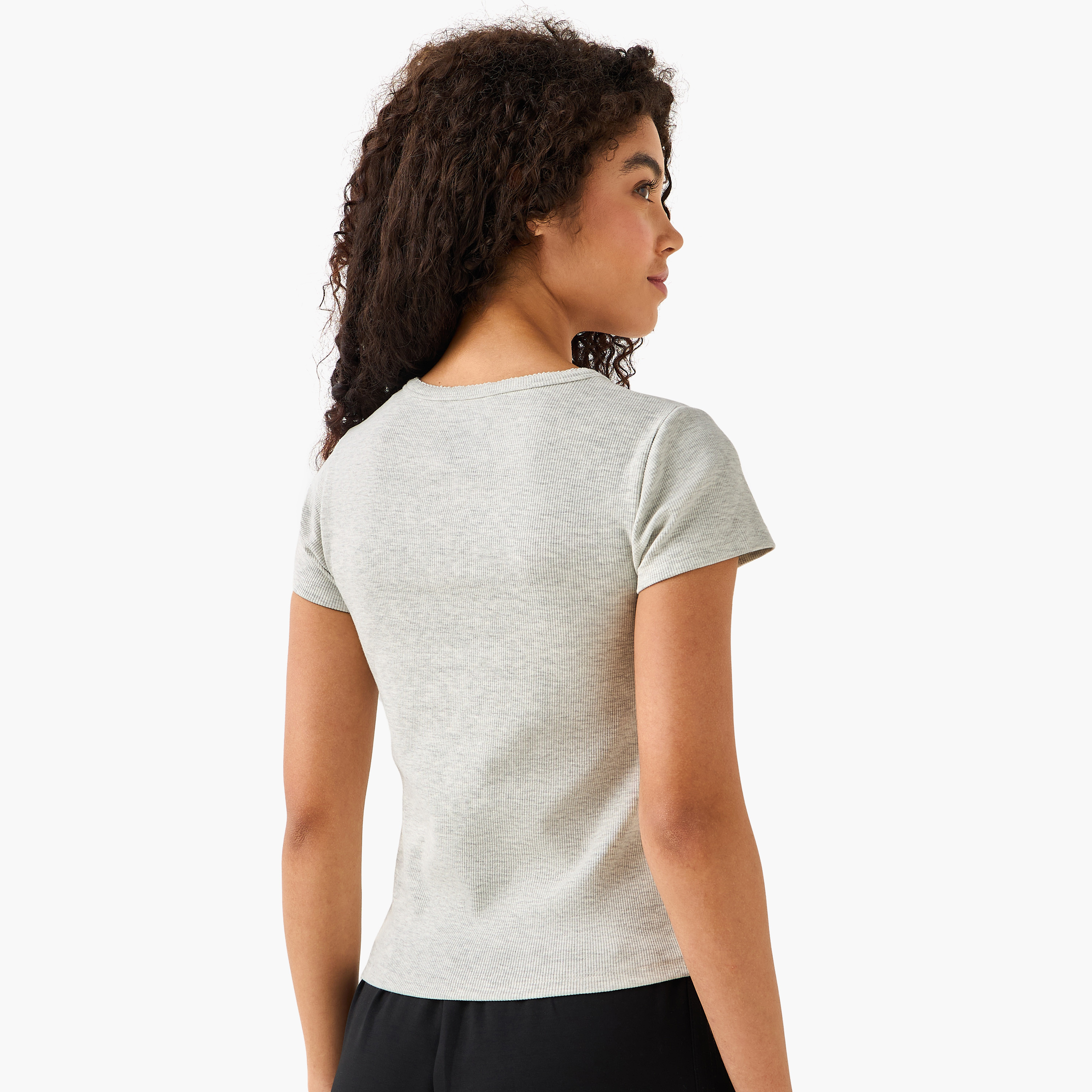 تيشيرت بملمس مضلع بارز-women-clothing-tshirts-image-4