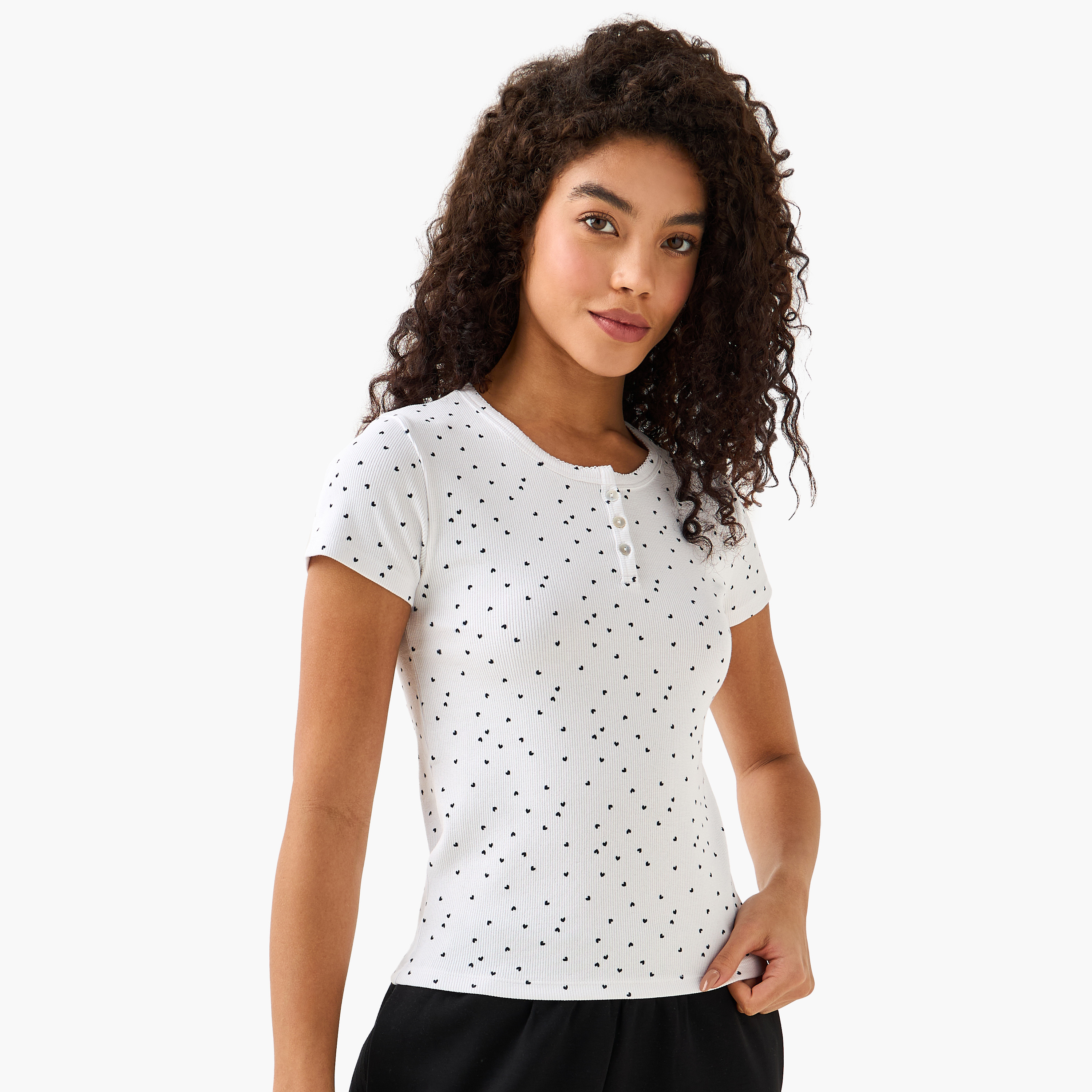 تيشيرت بطبعات قلب-women-clothing-tshirts-image-3