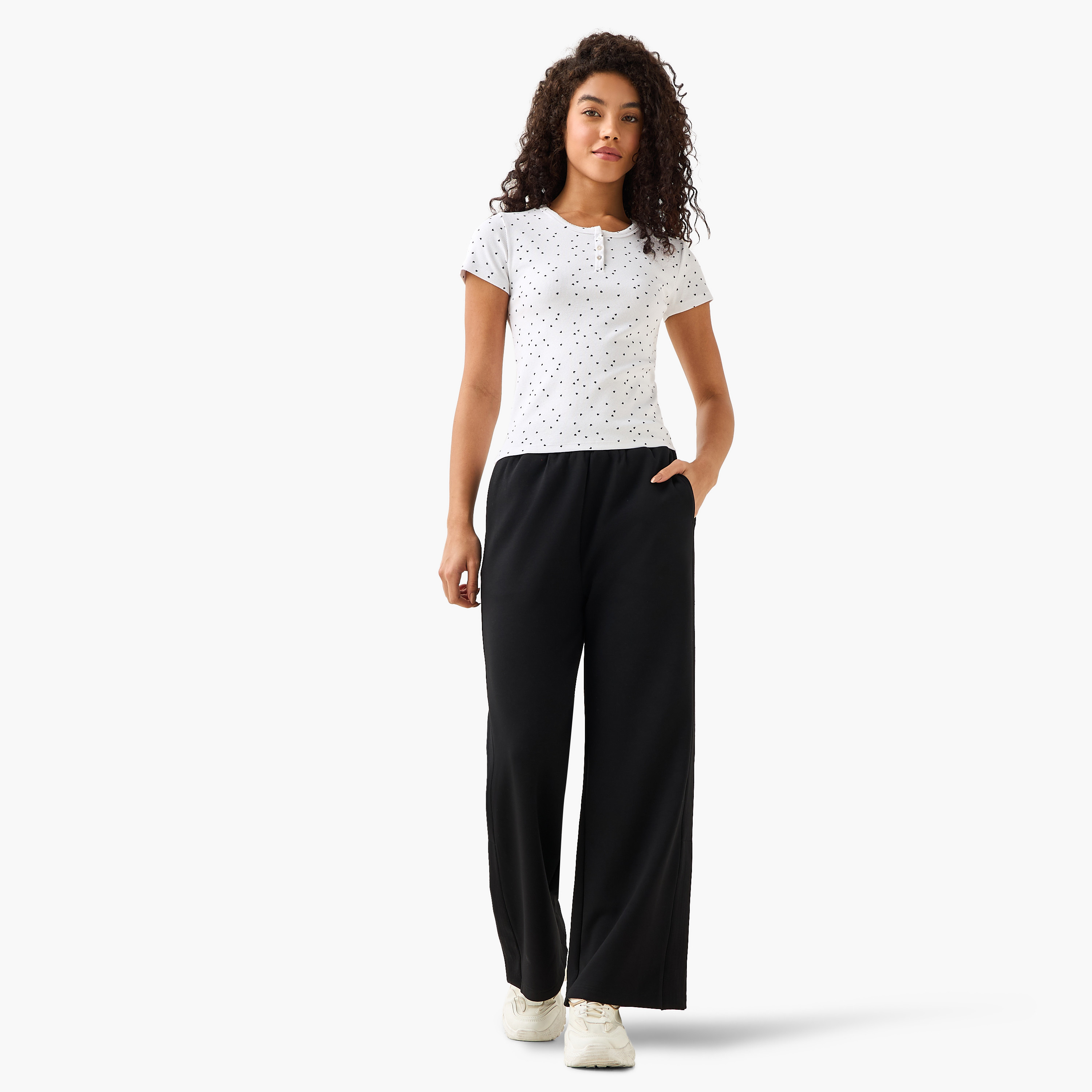 تيشيرت بطبعات قلب-women-clothing-tshirts-image-4
