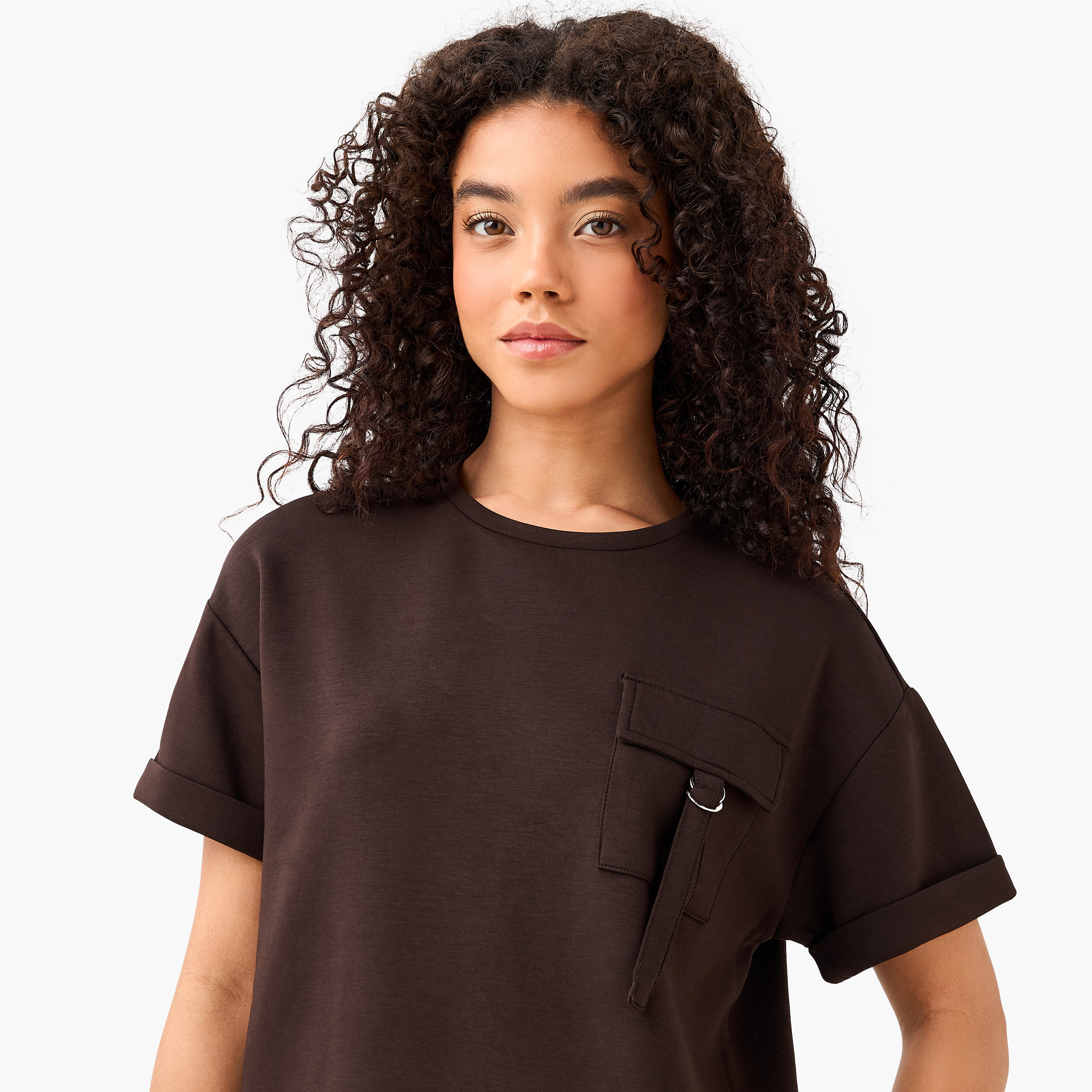 تيشيرت بقصّة مربّعة من مزيج المودال مع جيب عملي-women-clothing-tshirts-image-6