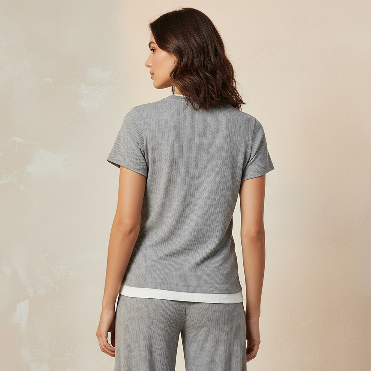 تيشيرت بتفاصيل كسرات من سبلاش يوث-women-clothing-tshirts-image-4