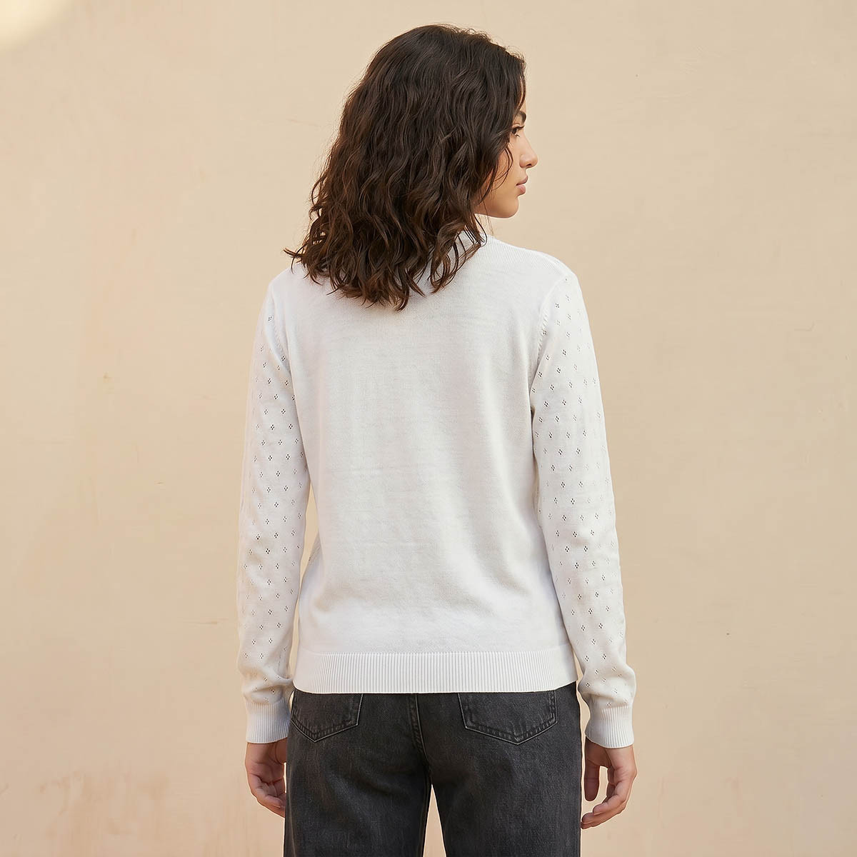 Textured V-neck Cardigan-women-winterwear-cardigansandjumpers-cardigans-image-4