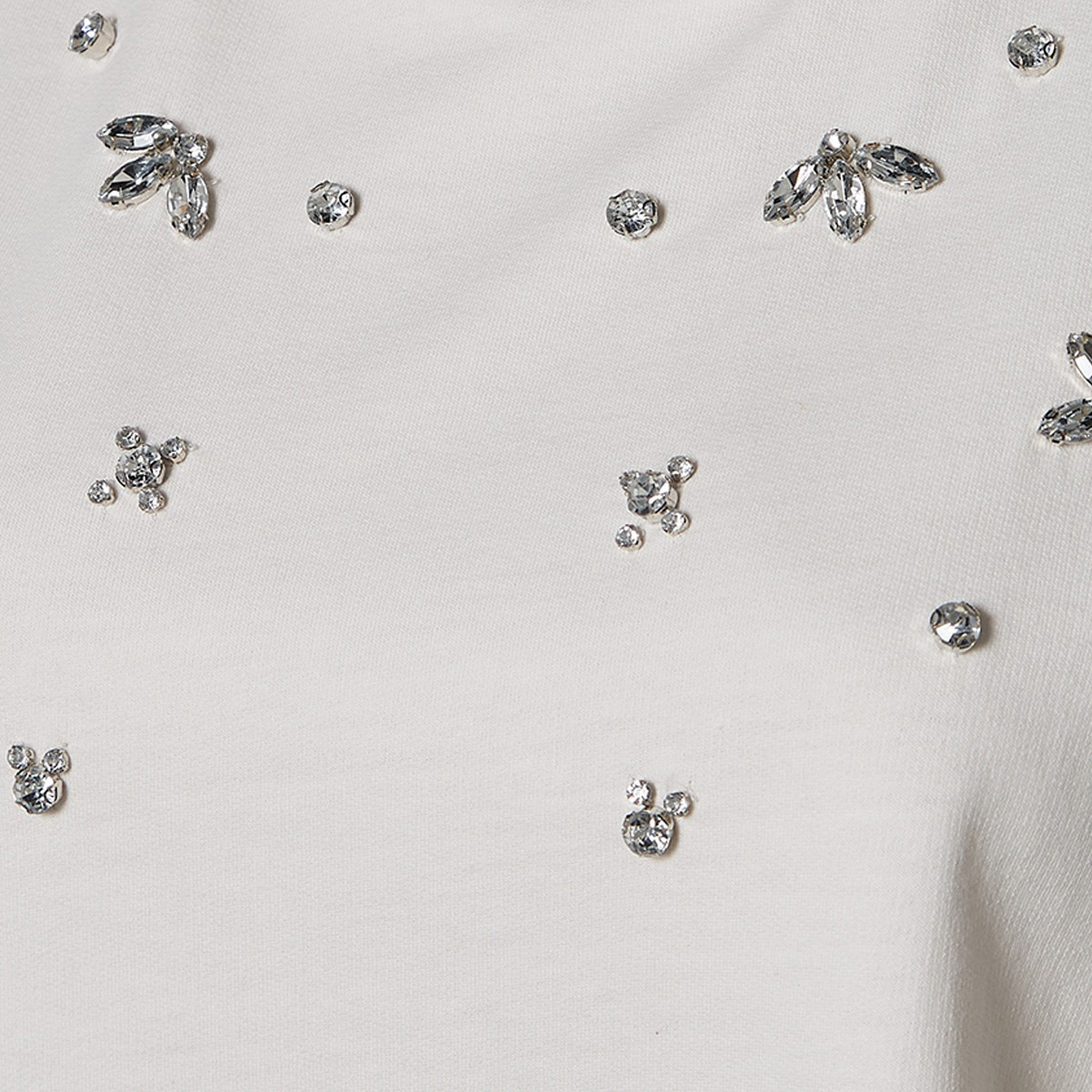 تيشيرت قطن بقصة عادية وتفاصيل زينة-women-clothing-tshirts-image-2