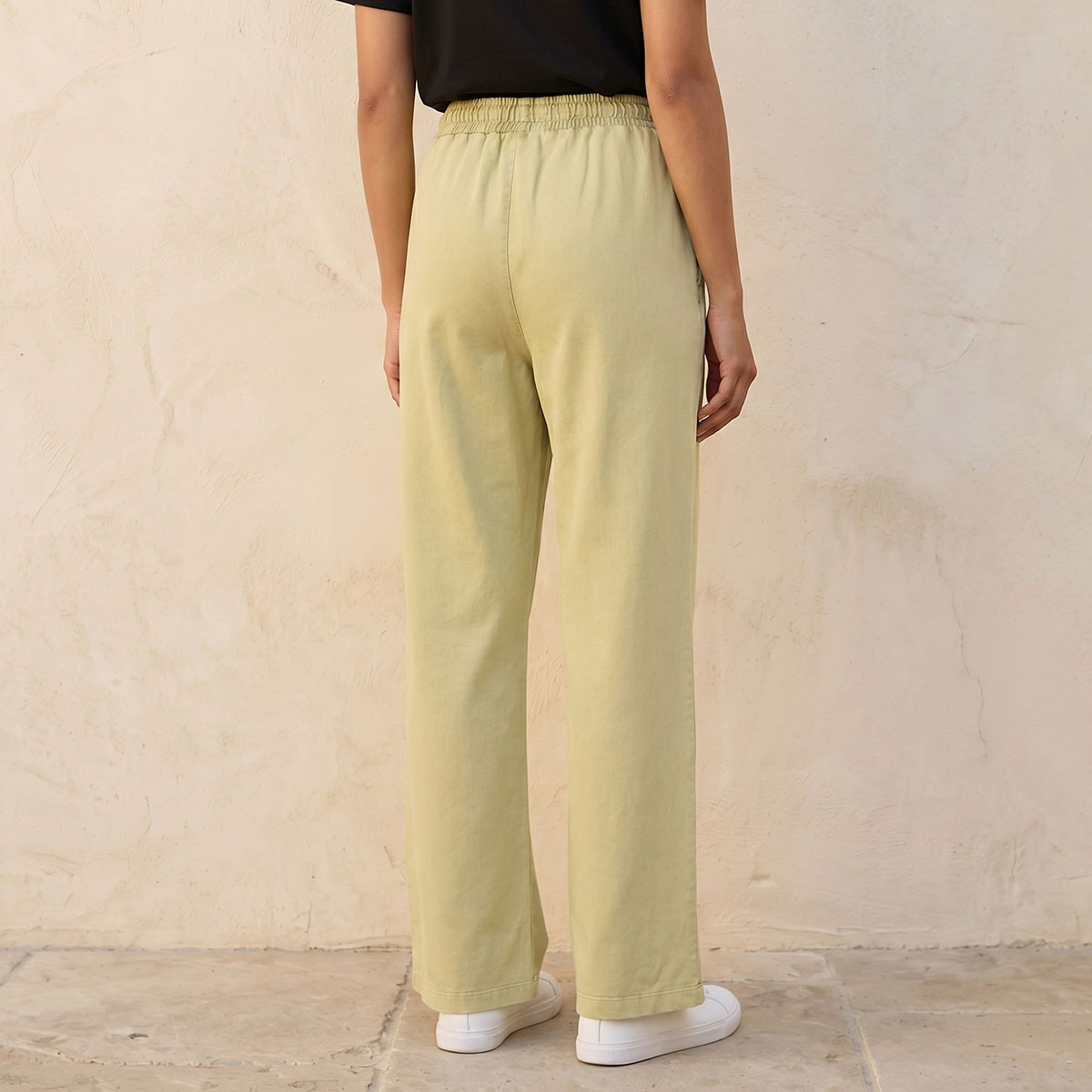 بنطلون رياضي بقصة عادية ورباط إغلاق-women-clothing-bottoms-joggers-image-4