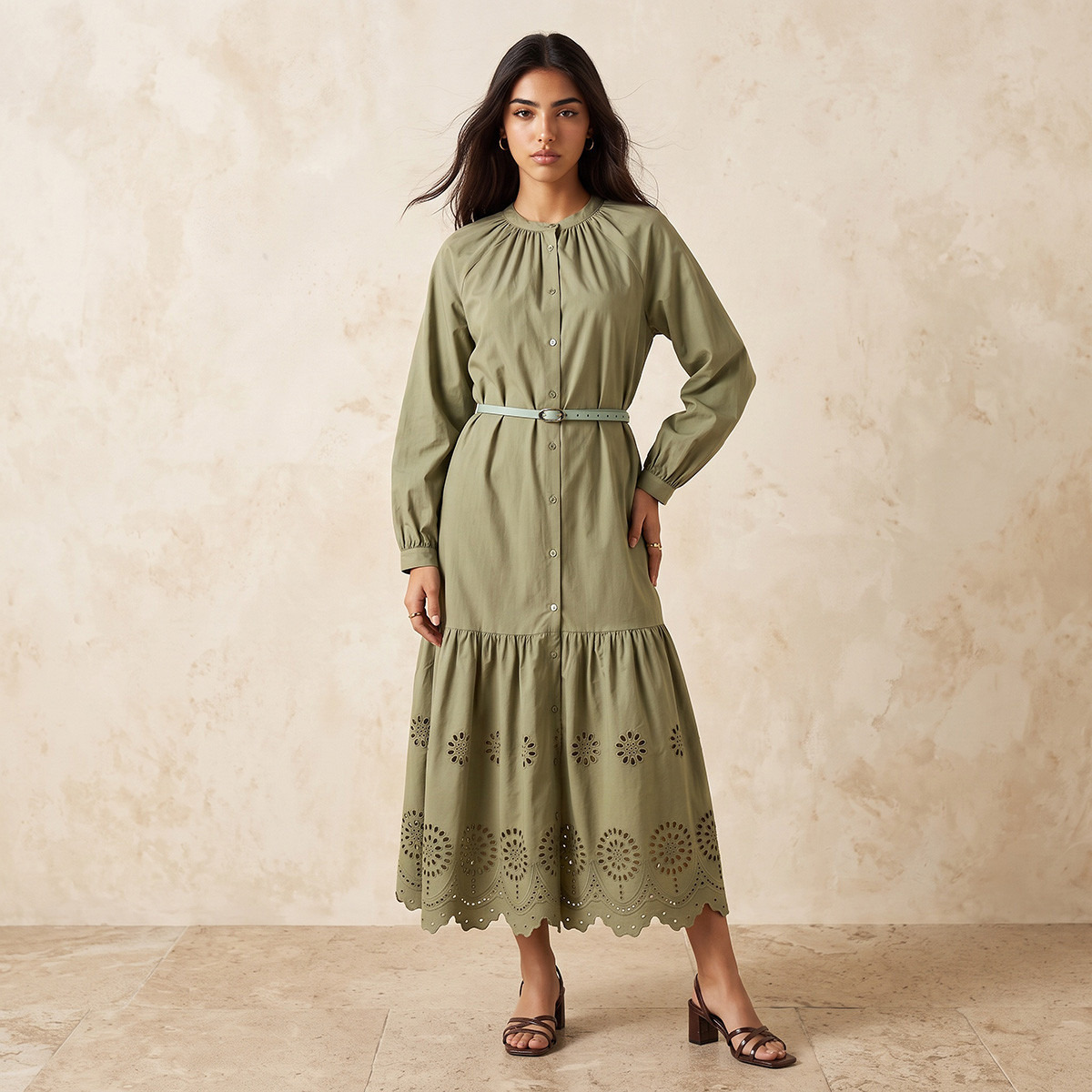 فستان قطني بقصة A مع تطريز مفرغ وحزام من سبلاش يوث-women-clothing-dresses-image-1