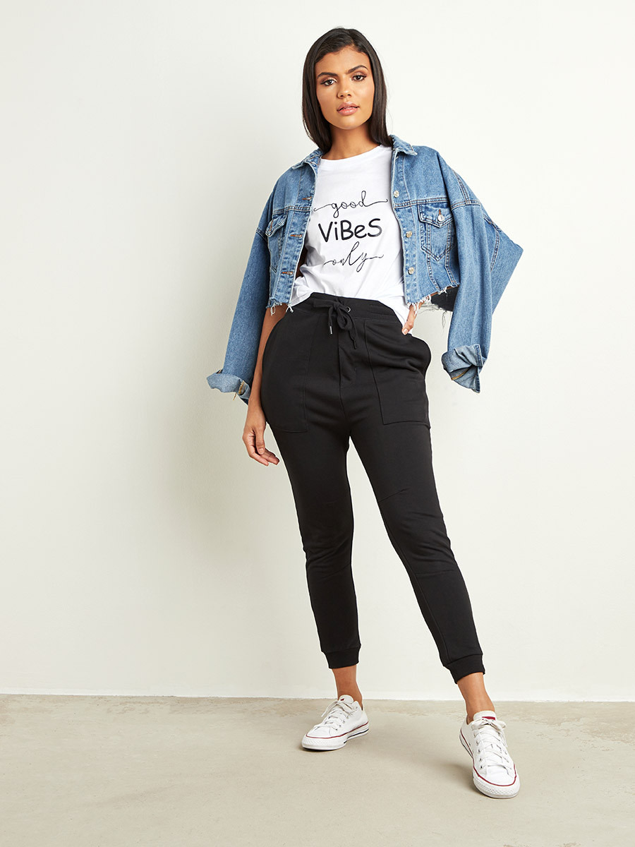 Styli Good Vibes Only Slogan Printed Regular Fit T-shirt-women-clothing-tshirts-image-5