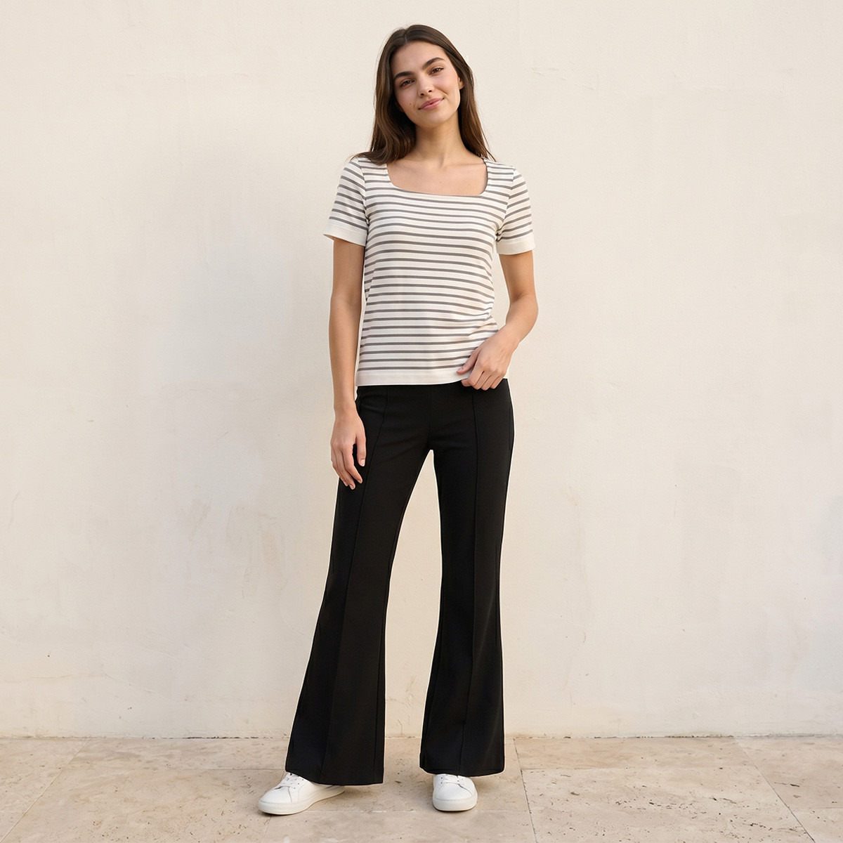 تيشيرت مقلم بقصة ضيقة وياقة مريعة بدون درزات من سبلاش يوث-women-clothing-tshirts-image-3