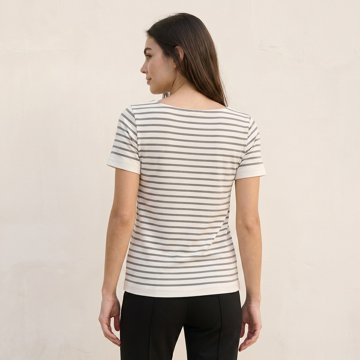 تيشيرت مقلم بقصة ضيقة وياقة مريعة بدون درزات من سبلاش يوث-women-clothing-tshirts-image-4