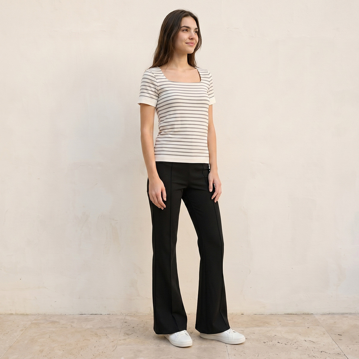 تيشيرت مقلم بقصة ضيقة وياقة مريعة بدون درزات من سبلاش يوث-women-clothing-tshirts-image-5