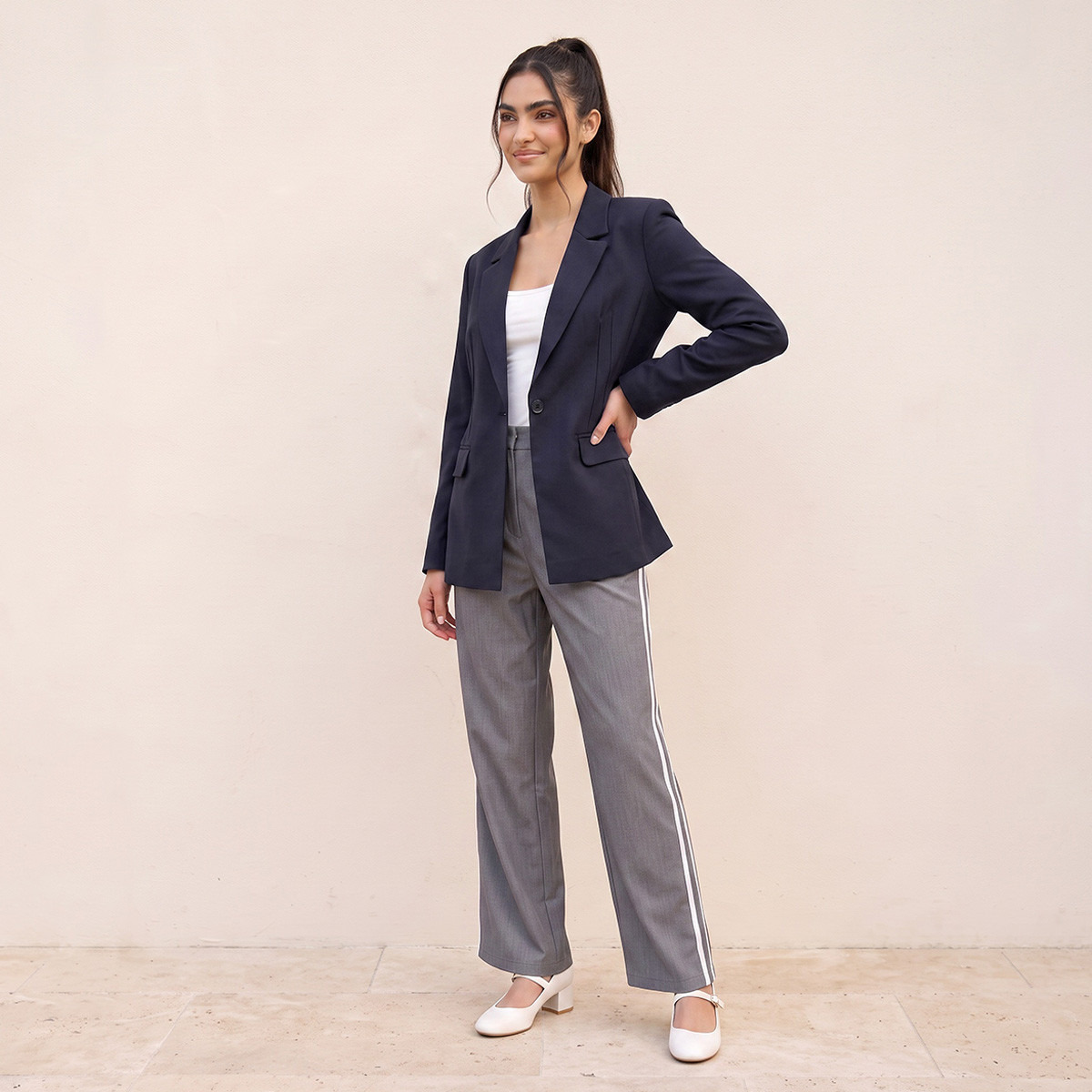 بليزر بقصة عادية وياقة مطوية من سبلاش يوث-women-clothing-coatsandjackets-blazers-image-5