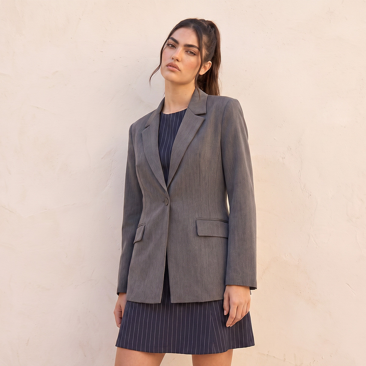 بليزر بقصة عادية وياقة مطوية من سبلاش يوث-women-clothing-coatsandjackets-blazers-image-1
