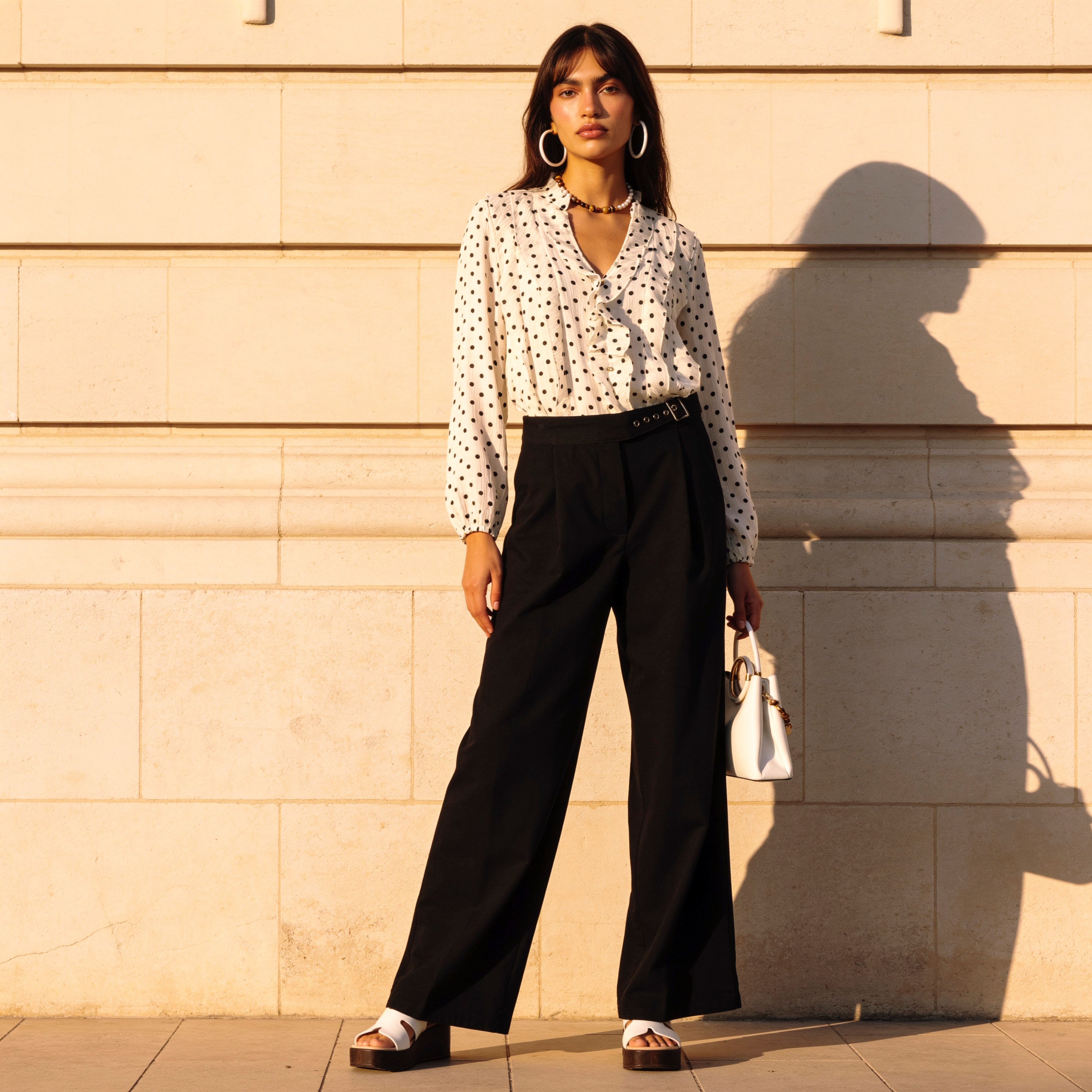 بنطلون بكُسرات وأرجل واسعة وخصر مطاطي من سبلاش يوث-women-clothing-trousers-image-1