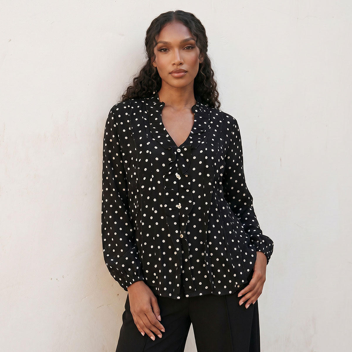 بلوزة بطبعات منقّطة من سبلاش يوث-women-clothing-shirtsandblouses-blouses-image-2