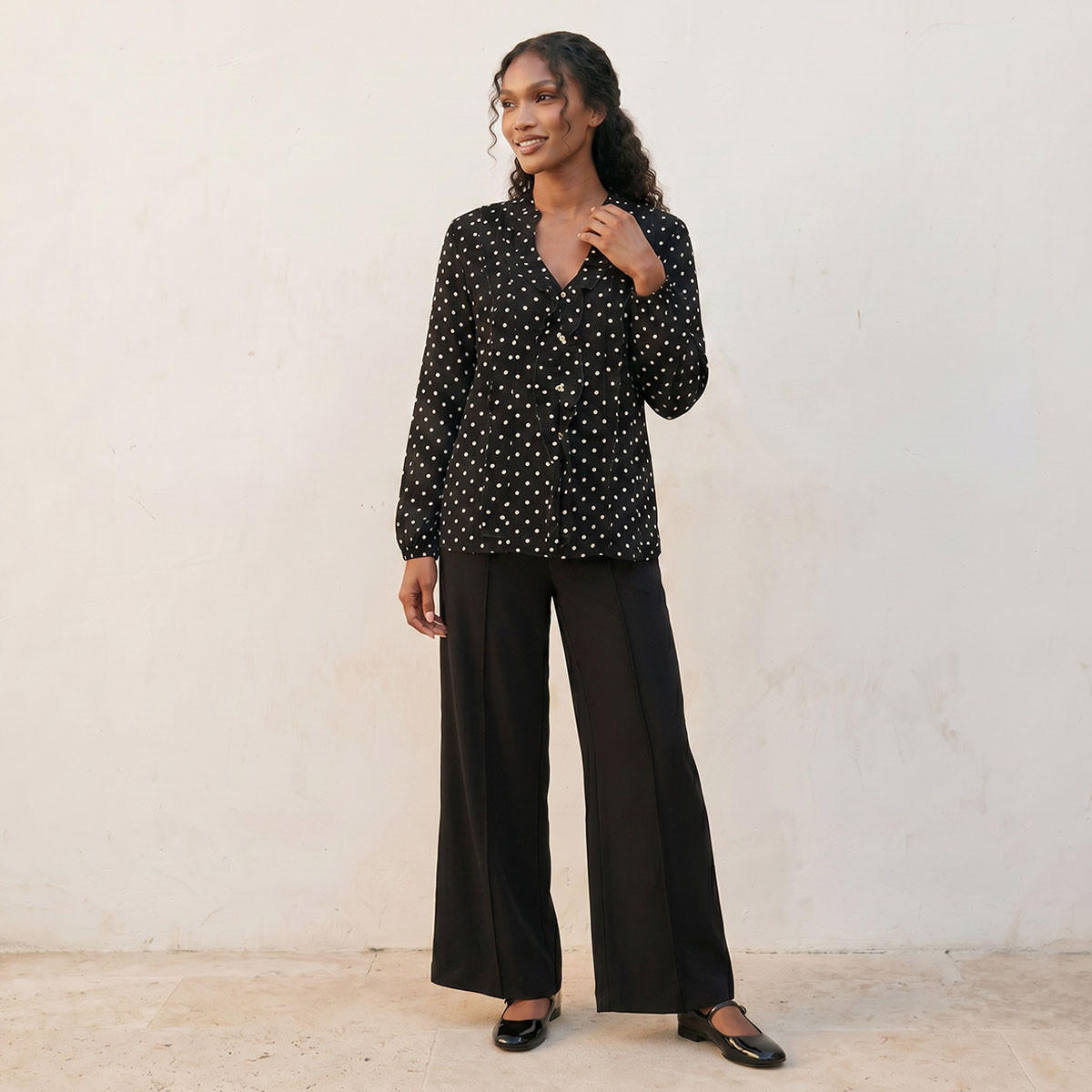 بلوزة بطبعات منقّطة من سبلاش يوث-women-clothing-shirtsandblouses-blouses-image-4