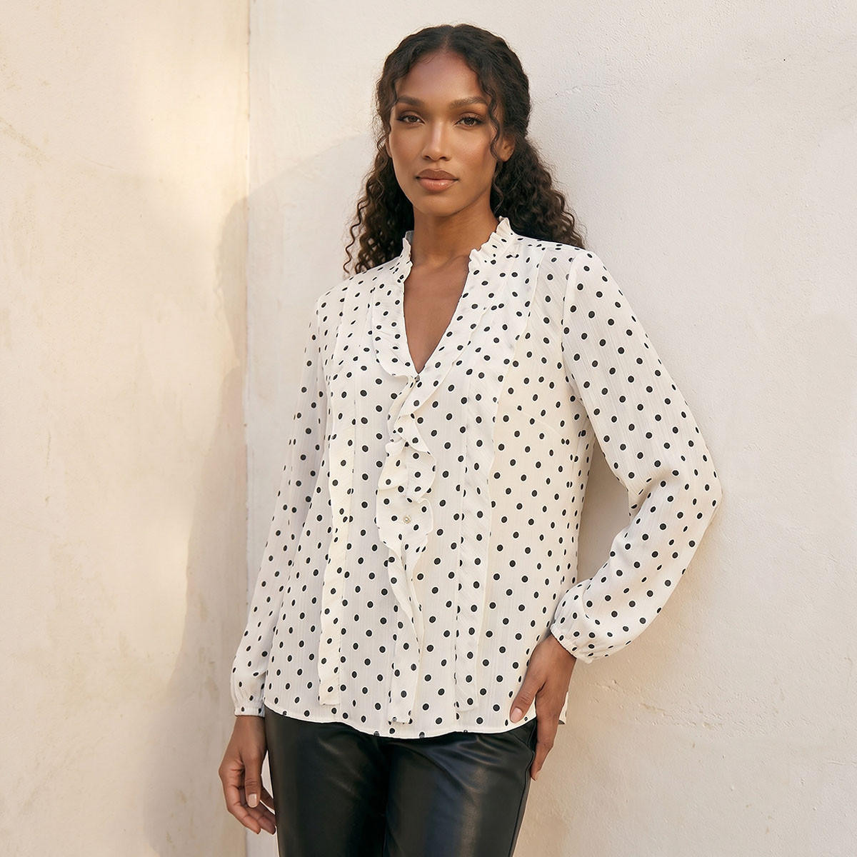 بلوزة بطبعات منقّطة من سبلاش يوث-women-clothing-shirtsandblouses-blouses-image-2