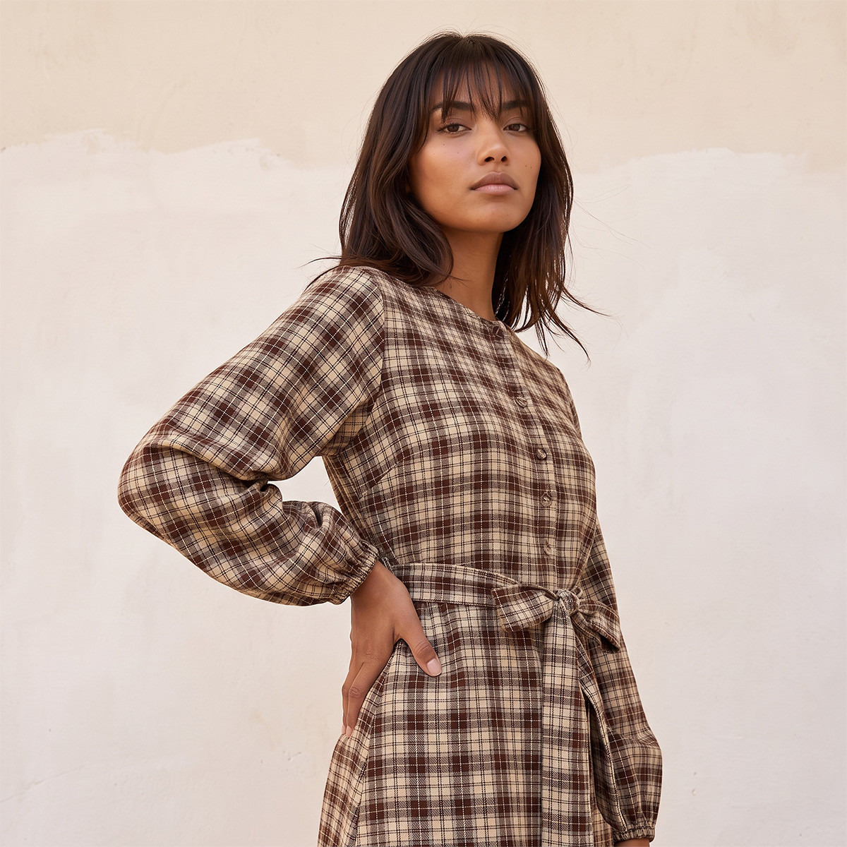 فستان قميص ميدي كاروهات بحزام من سبلاش يوث-women-clothing-dresses-image-5