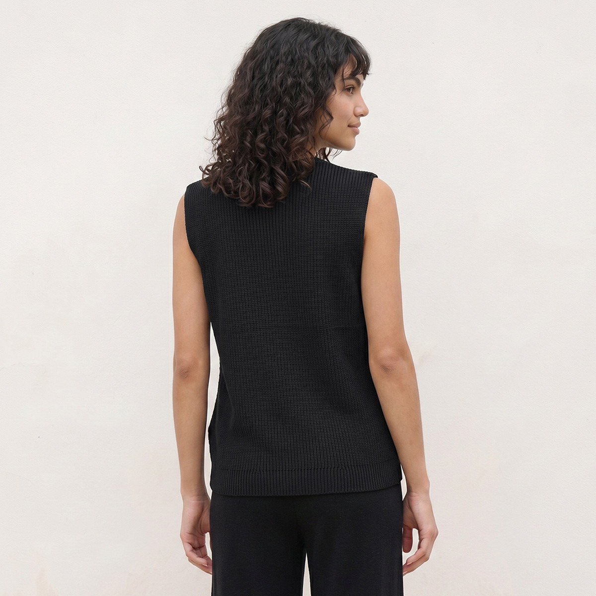 Splash Youth Ribbed V-neck Sleeveless Cardigan-women-winterwear-cardigansandjumpers-cardigans-image-4